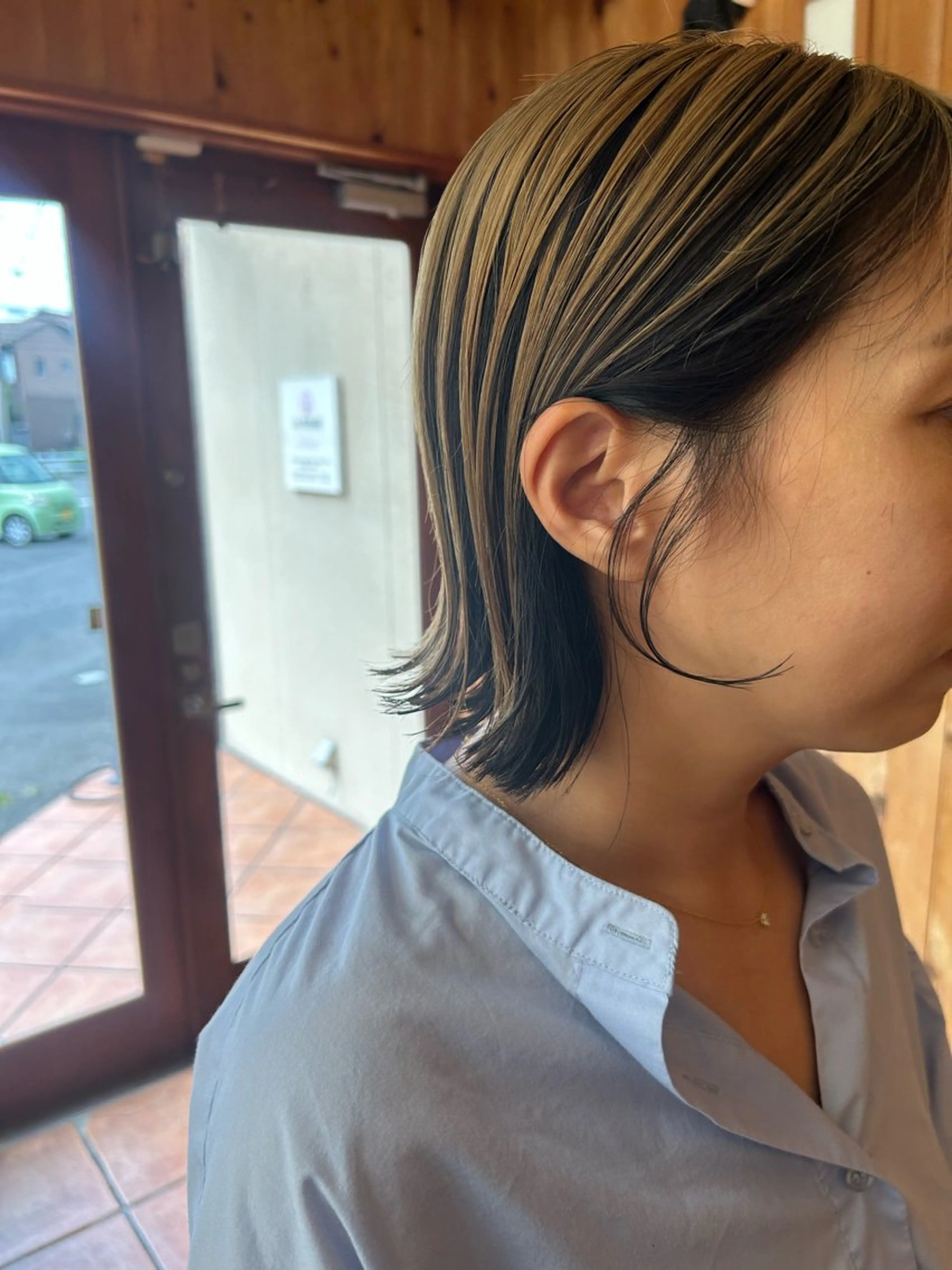ミディアム カット 小倉 瑳莉のヘアスタイル