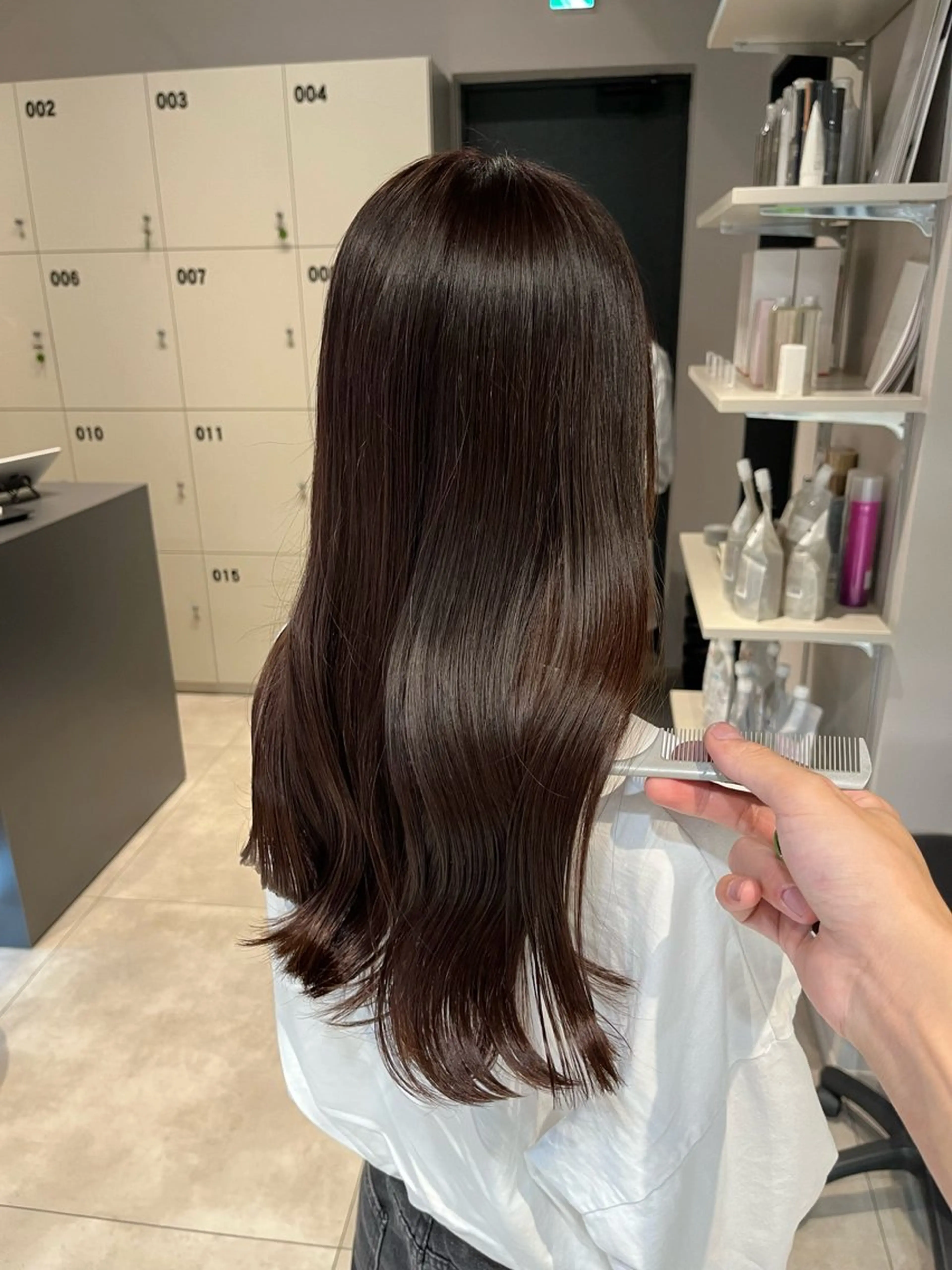 ロング カラー ベージュ/グレージュ 恵比寿/丸山陽平のヘアスタイル