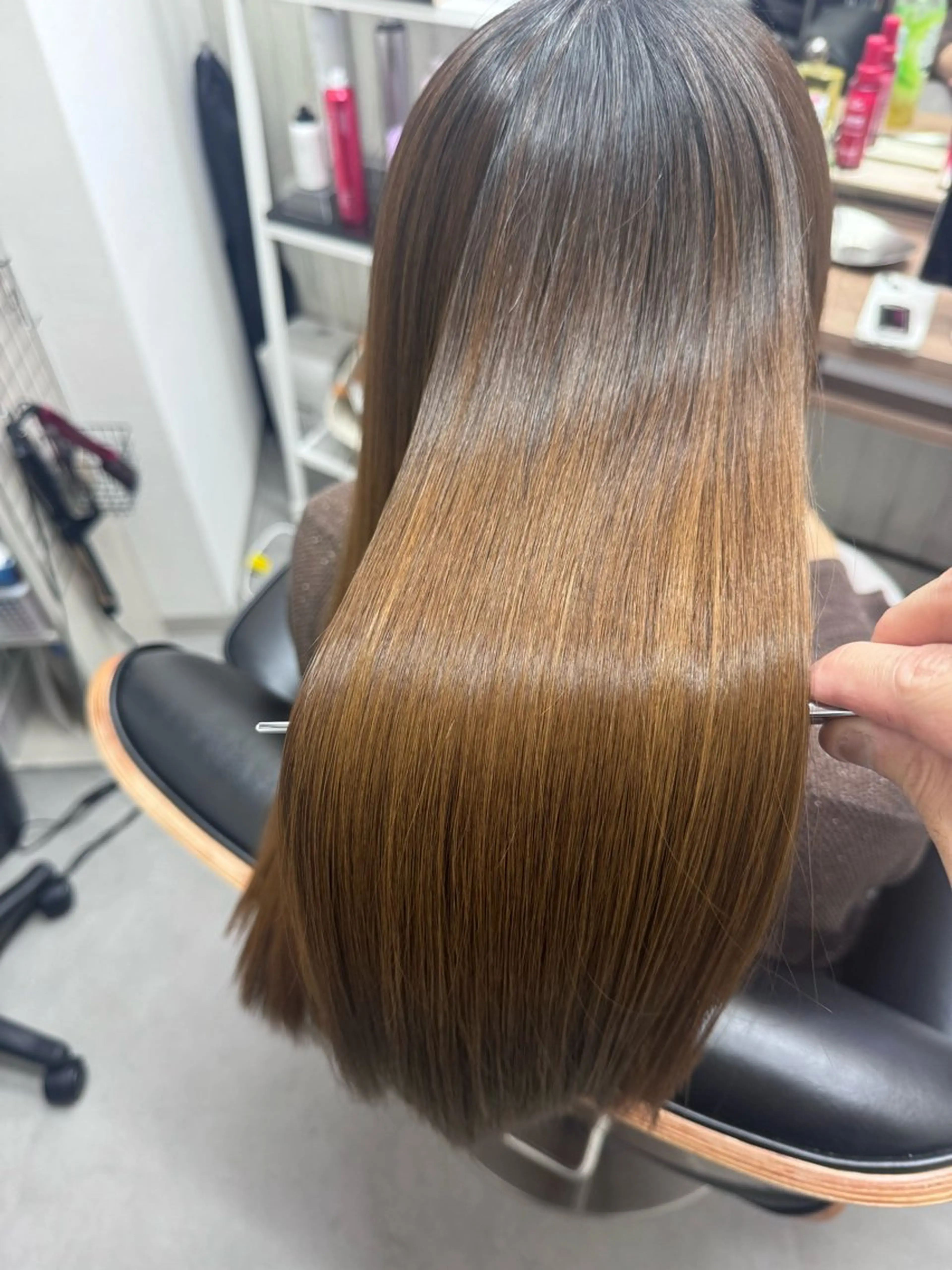 ロング カラー アディクシーカラー イルミナカラー クオルシアカラー 髪質改善 韓国風ヘア カット ヘアカラー トリートメント The Apartment of Solon 船橋 2nd所属・NEO髪質改善⚜️ 縮毛矯正/高橋潤のヘアスタイル