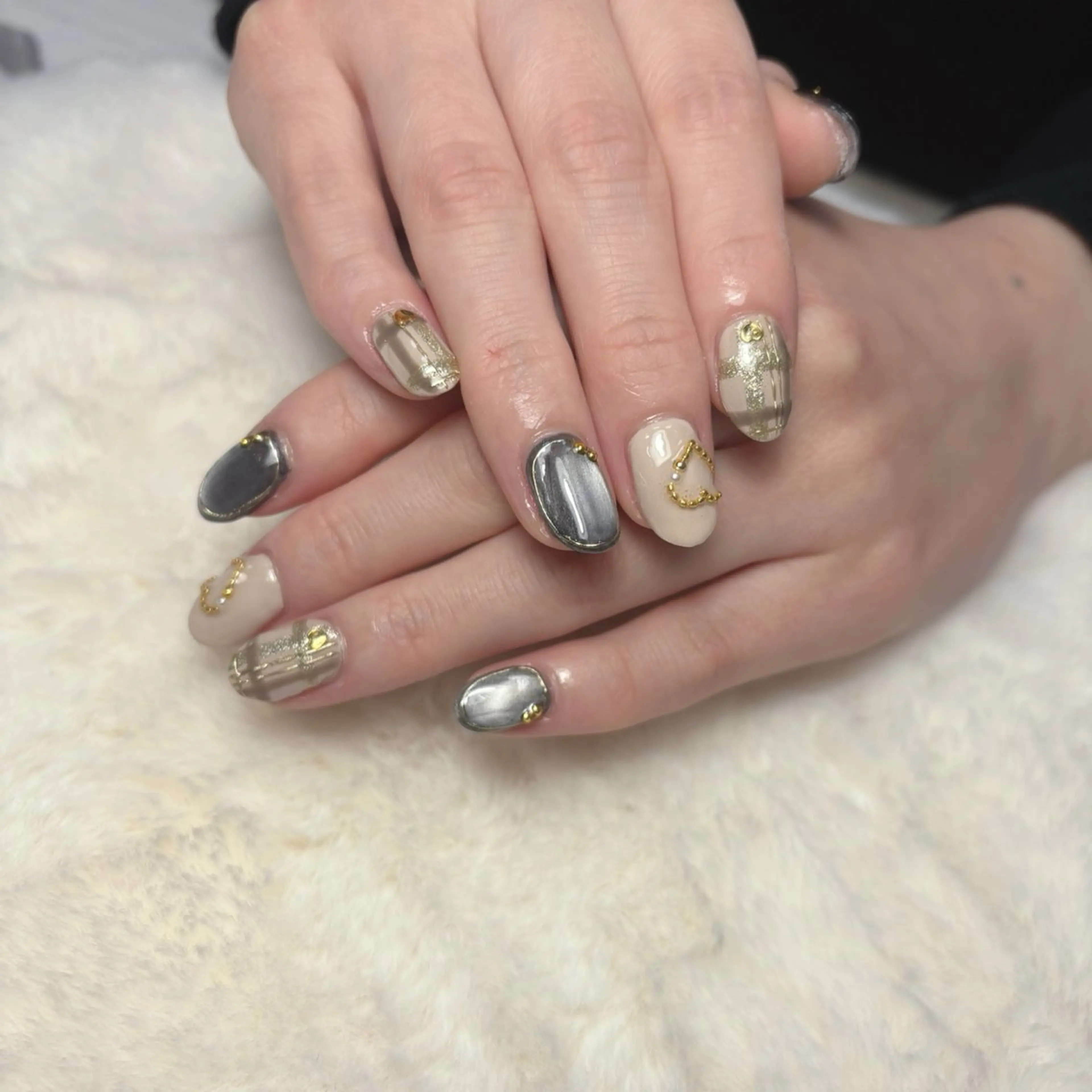 ネイル ハンドネイル STELLA ✩のネイルデザイン