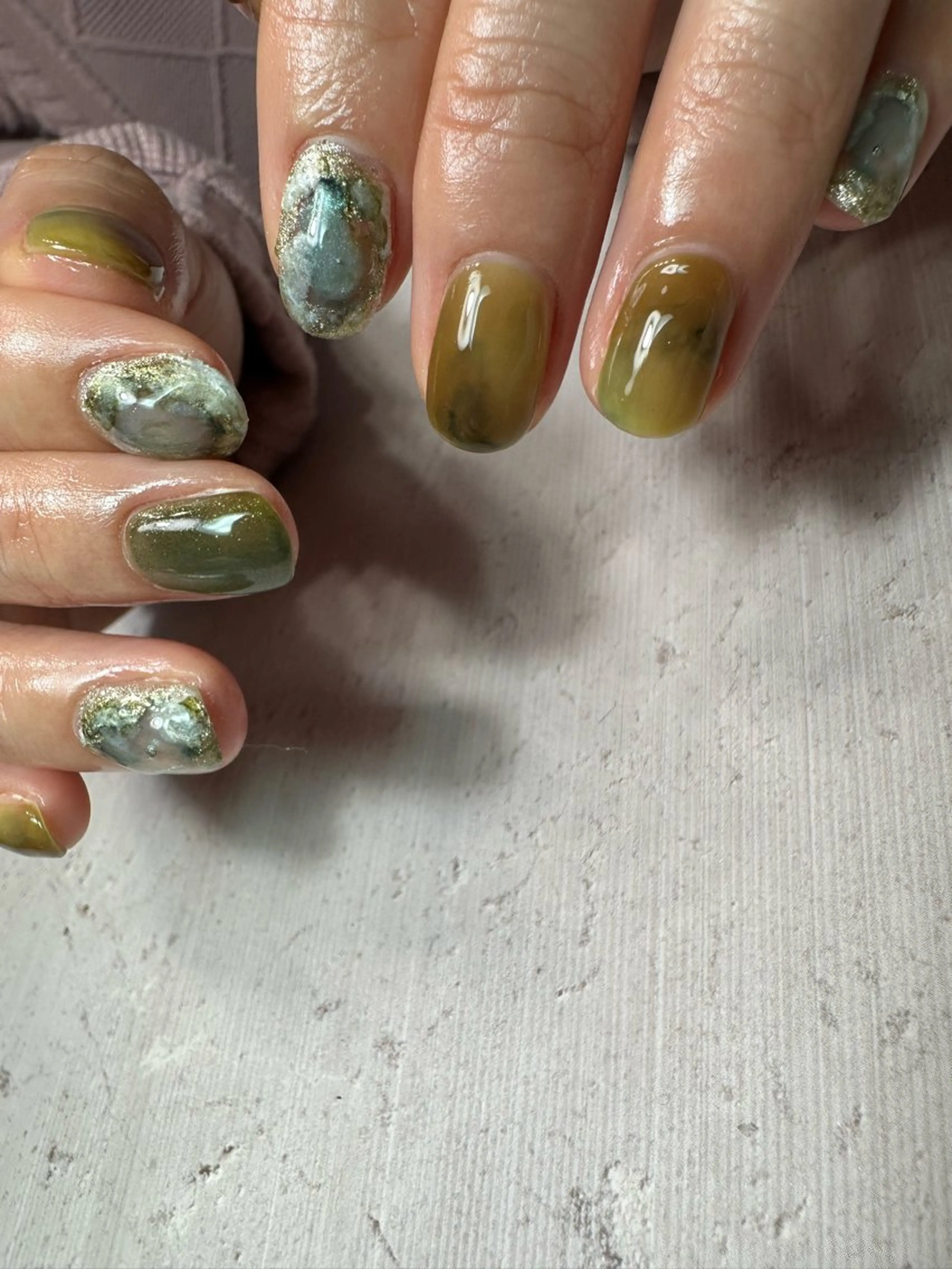 ネイル ブルー フットネイル マグネットネイル ミラーネイル ニュアンスネイル ハンドネイル nailsalon Daphneのネイルデザイン