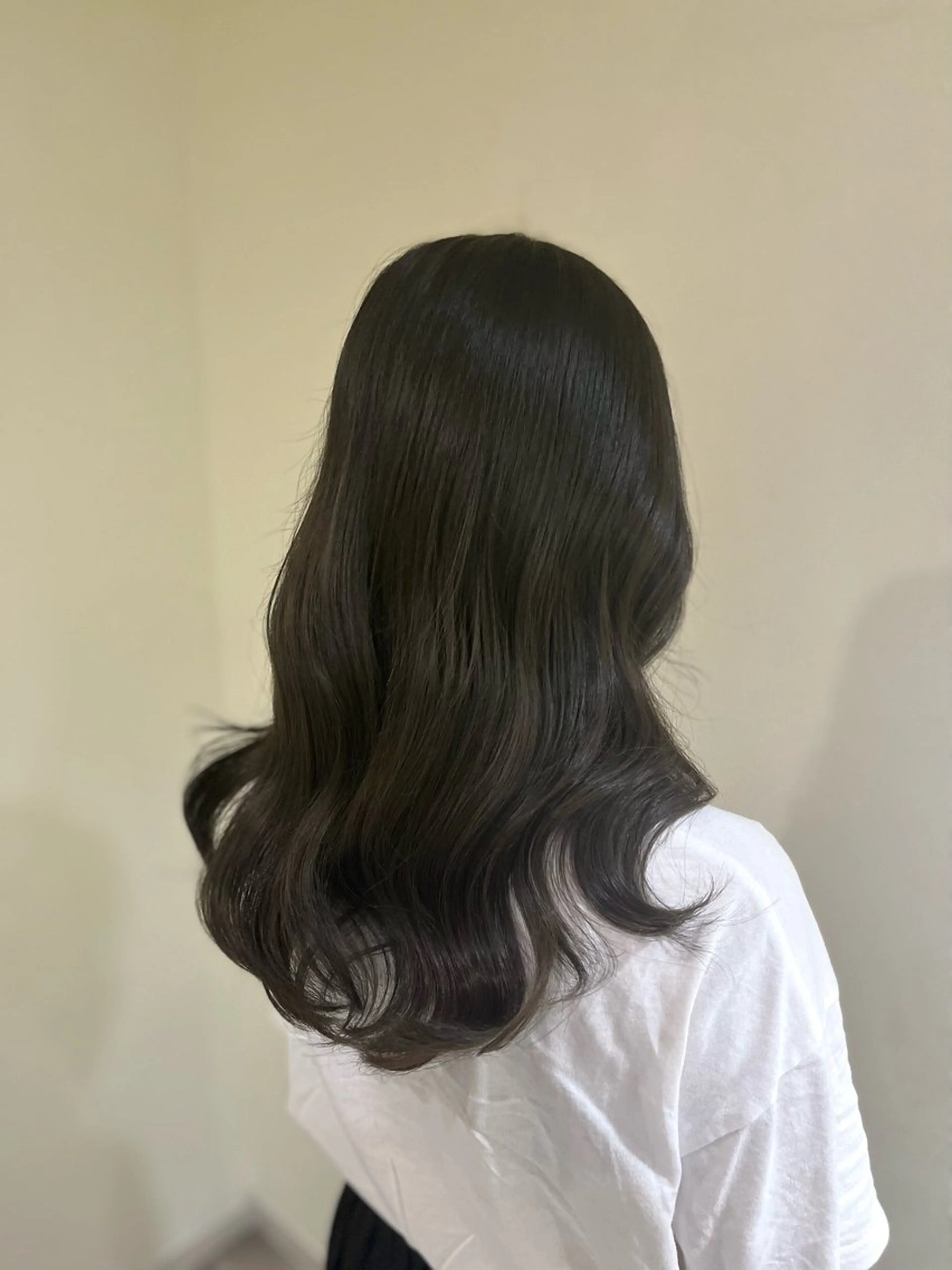 カラー ベージュカラー オリーブベージュ 岡本 かのんのヘアスタイル