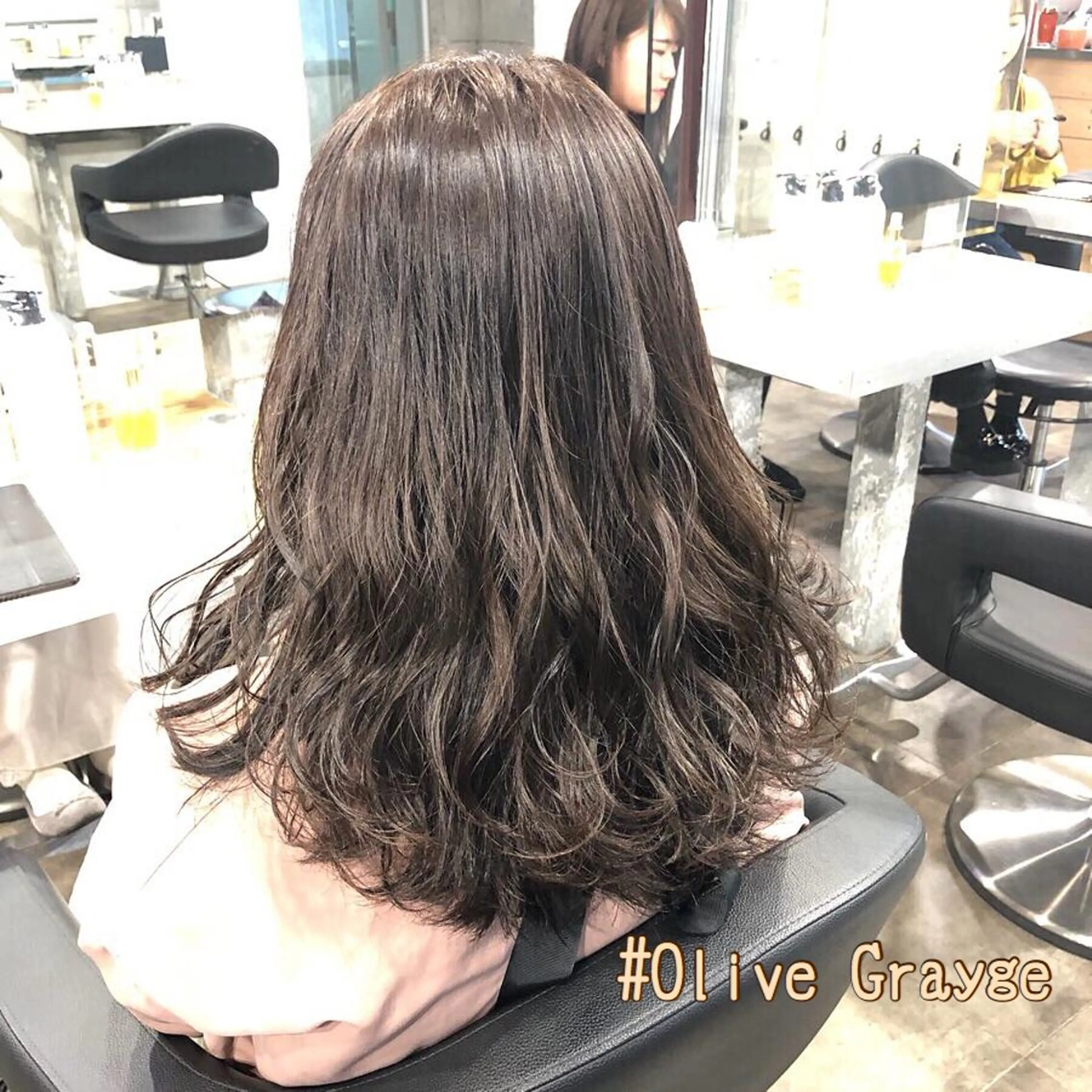 ミディアム カラー カット 🔷似合わせのプロ KUMA🔷のヘアスタイル