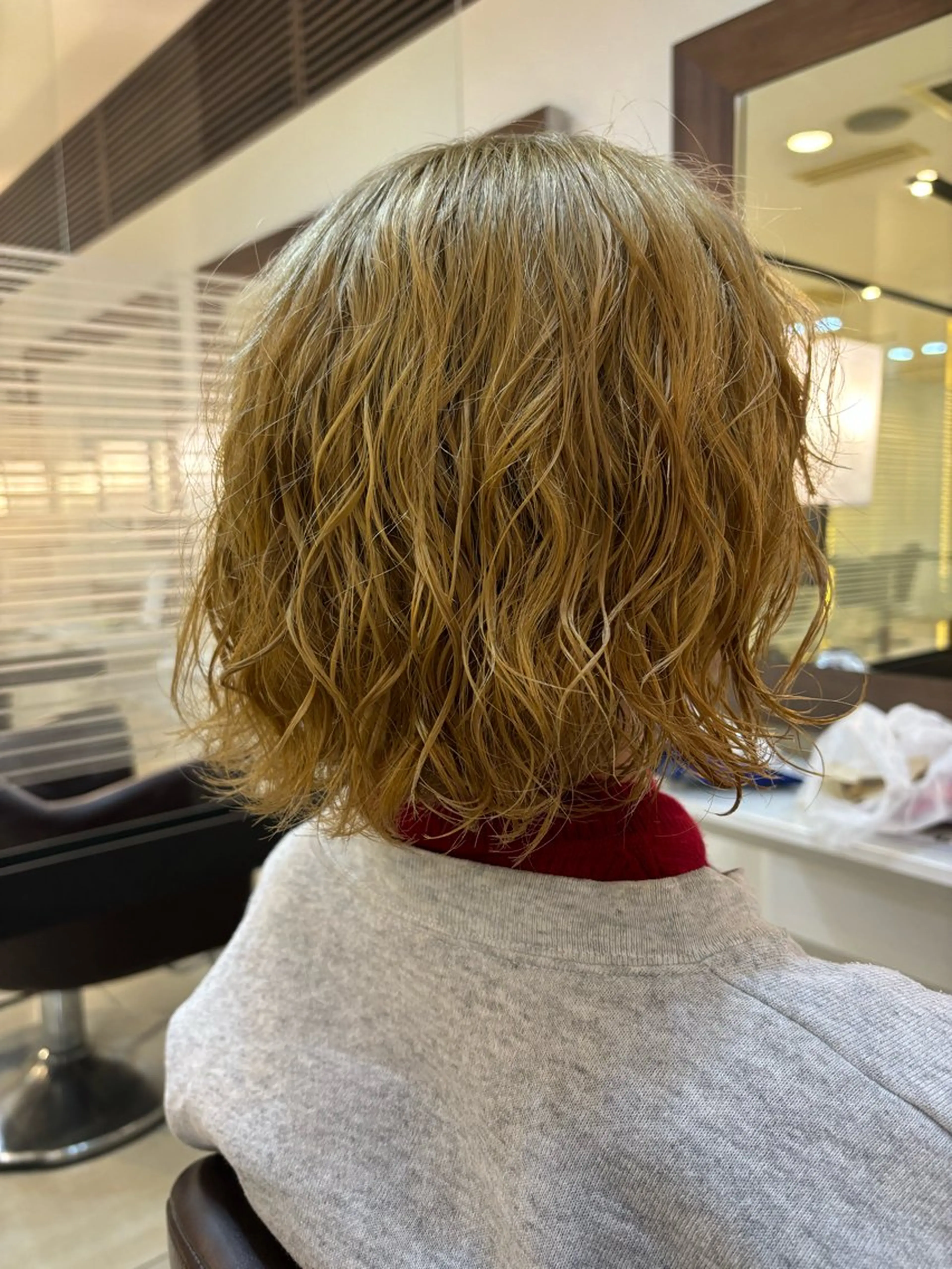 カット+ブリーチパーマの写真