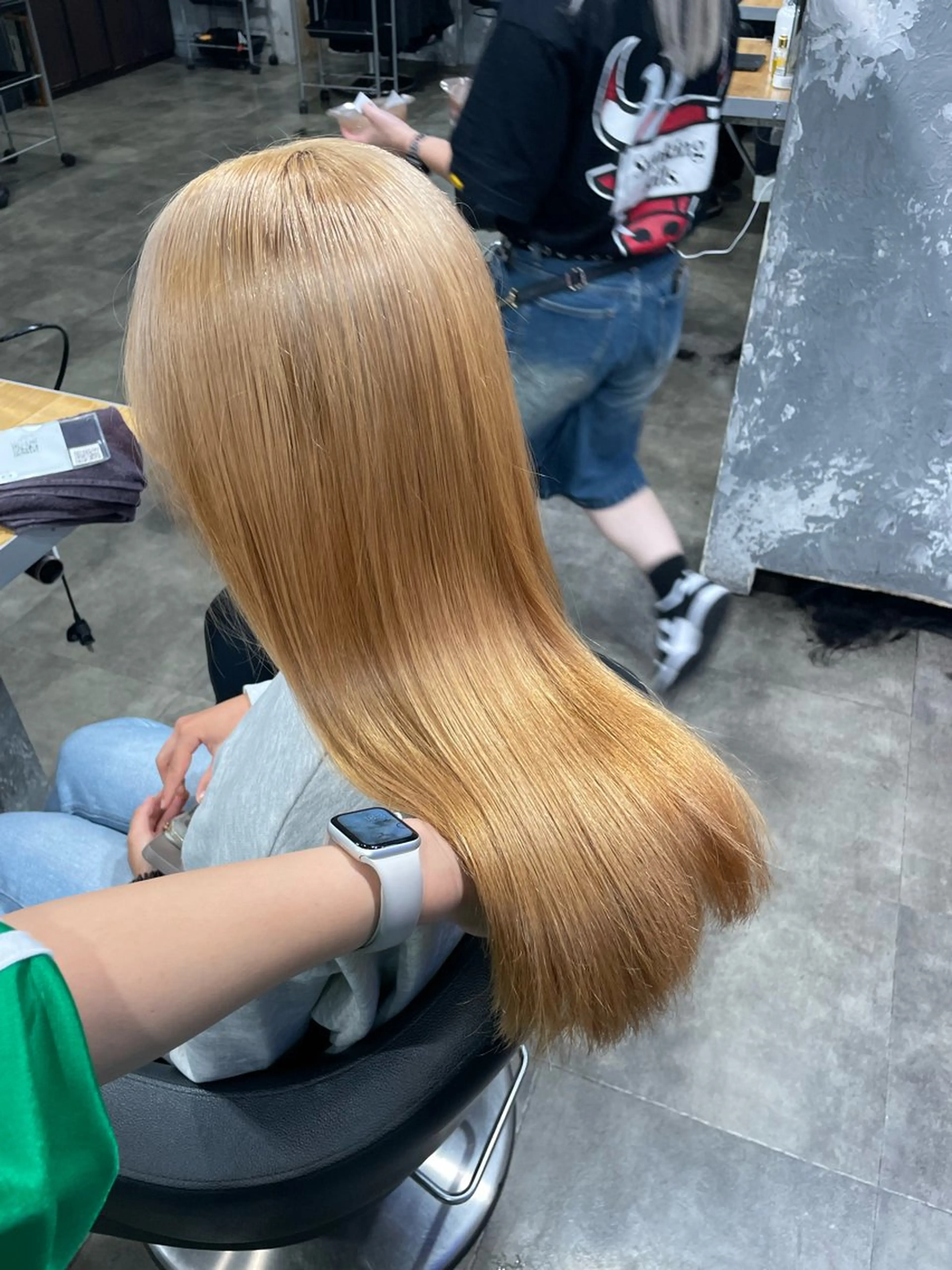 ロング カラー ヘアカラー ハイトーンブロンド 横浜💞ミオのヘアスタイル