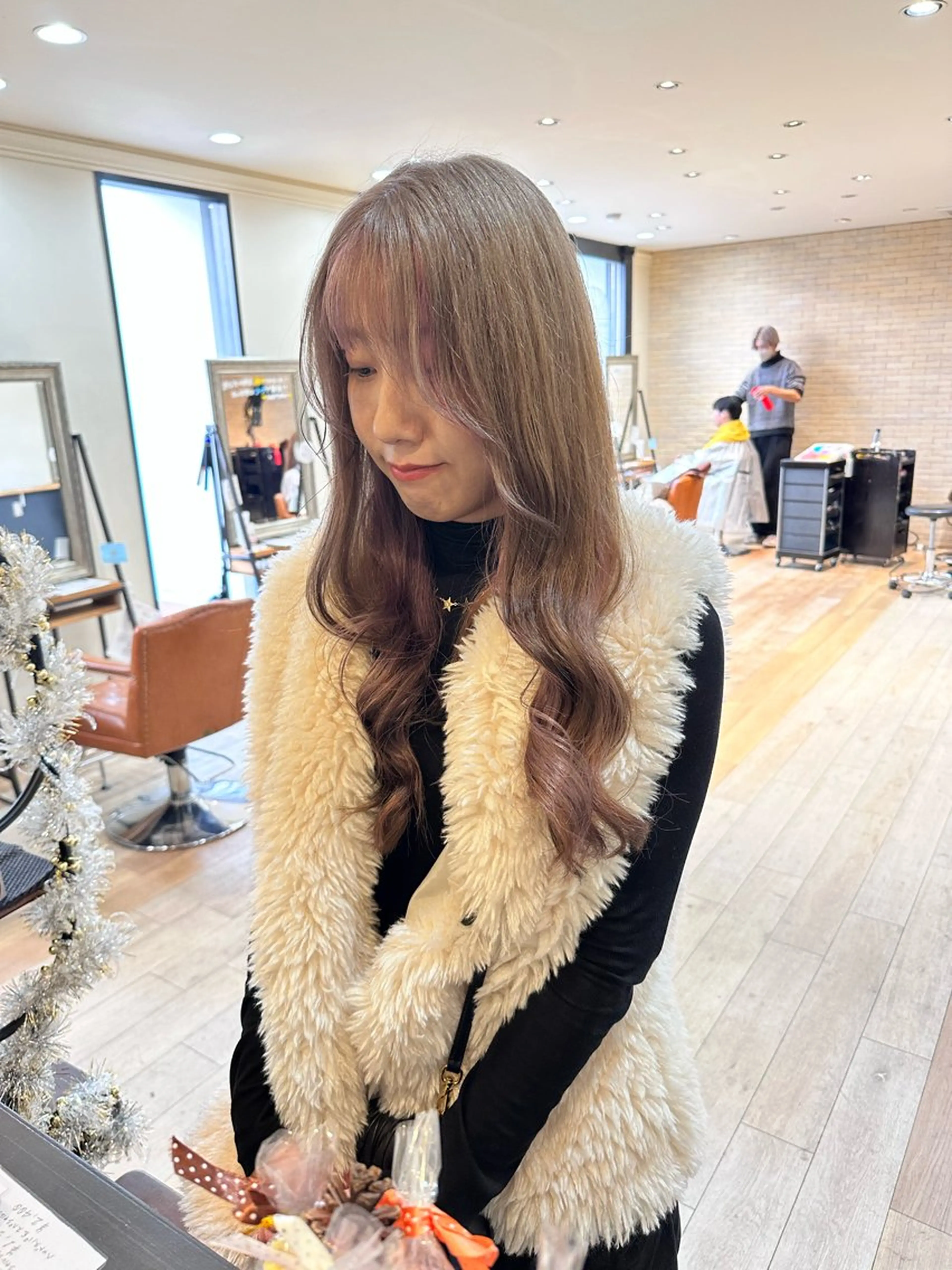 ロング 亀川蓮 Agu hairのヘアスタイル