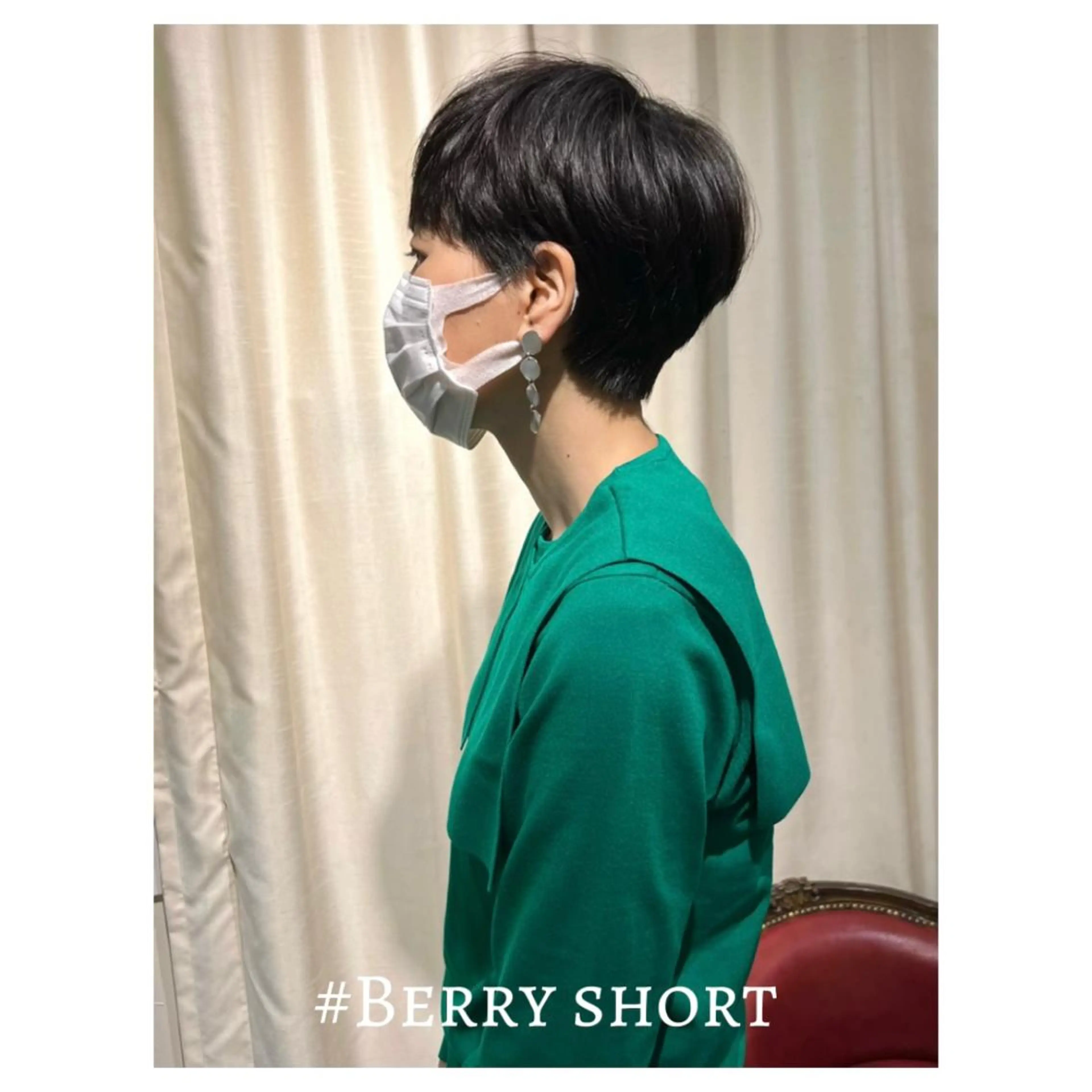 ショート カラー ハンサムショート ブリーチ グレージュ ハイライトカラー シルバー ✨BASSA 【高田馬場】✨のヘアスタイル