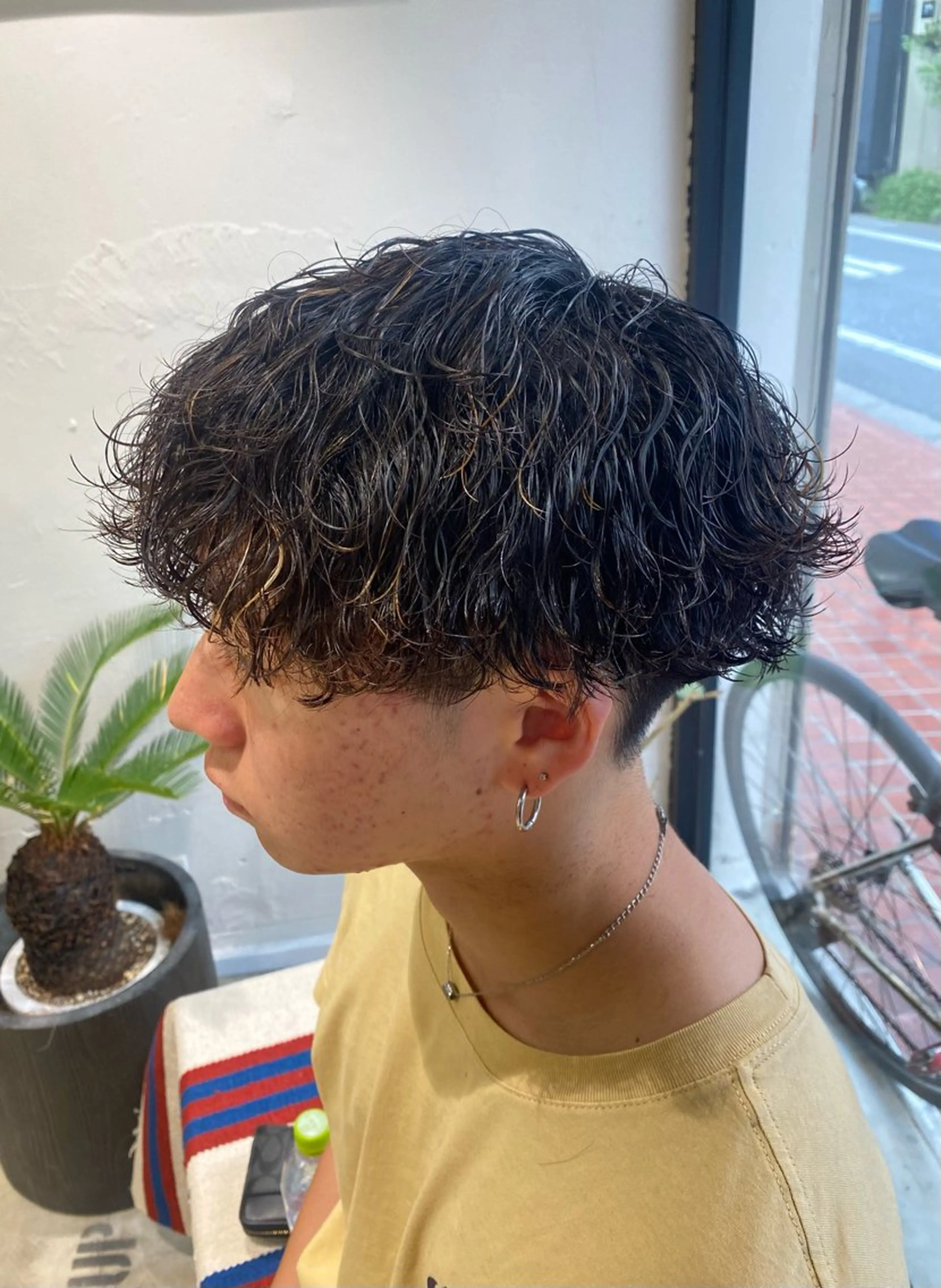 パーマ メンズ メンズパーマ メンズツイストパーマ 波巻きパーマ スパイラルパーマ ツイストパーマ カット パーマ トリートメント 🌴パーマオタク🌴 長谷川　諒佑🌈のヘアスタイル