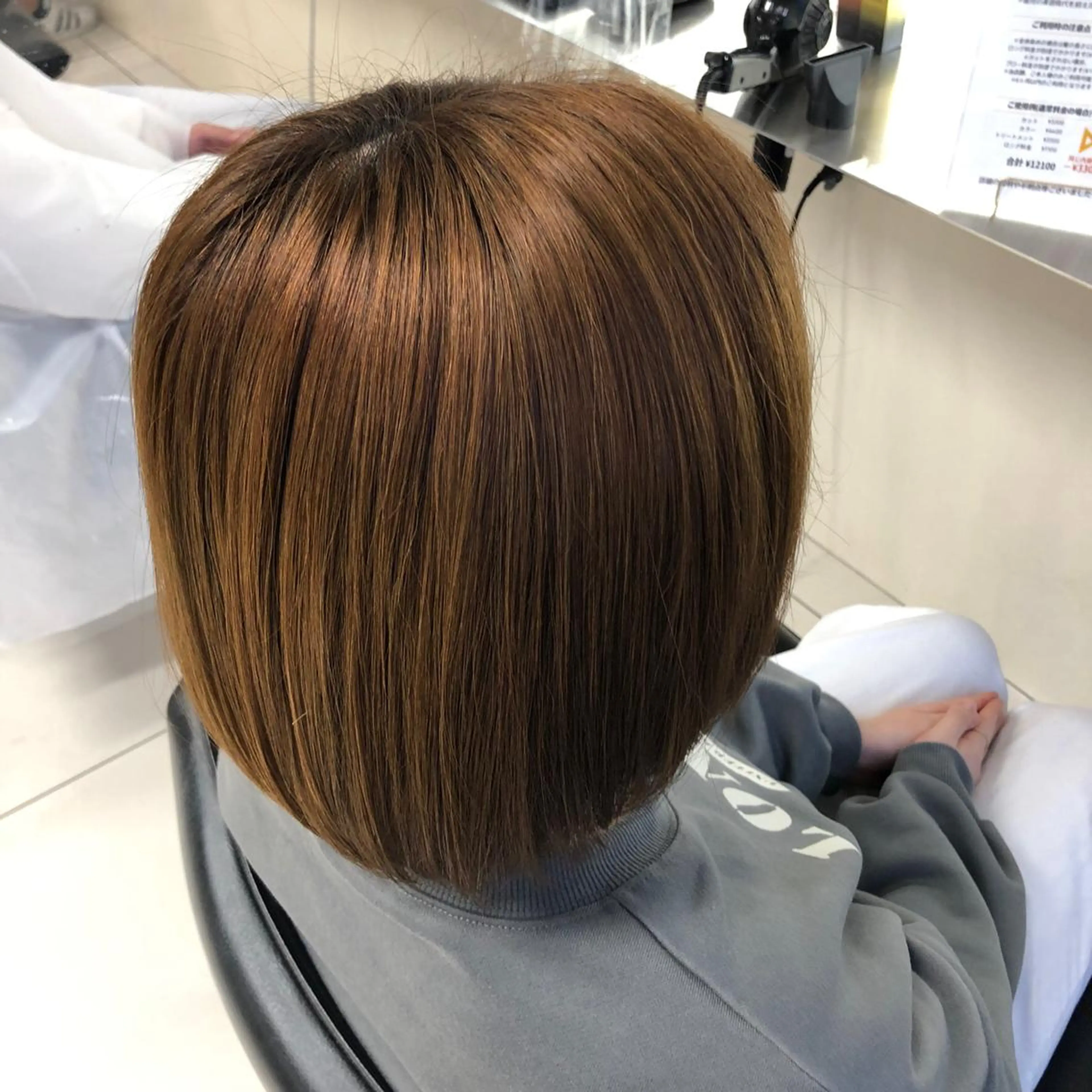ショート カラー ヘアカラー トリートメント まつ毛/アイブロウ /髪質改善カラーのヘアスタイル