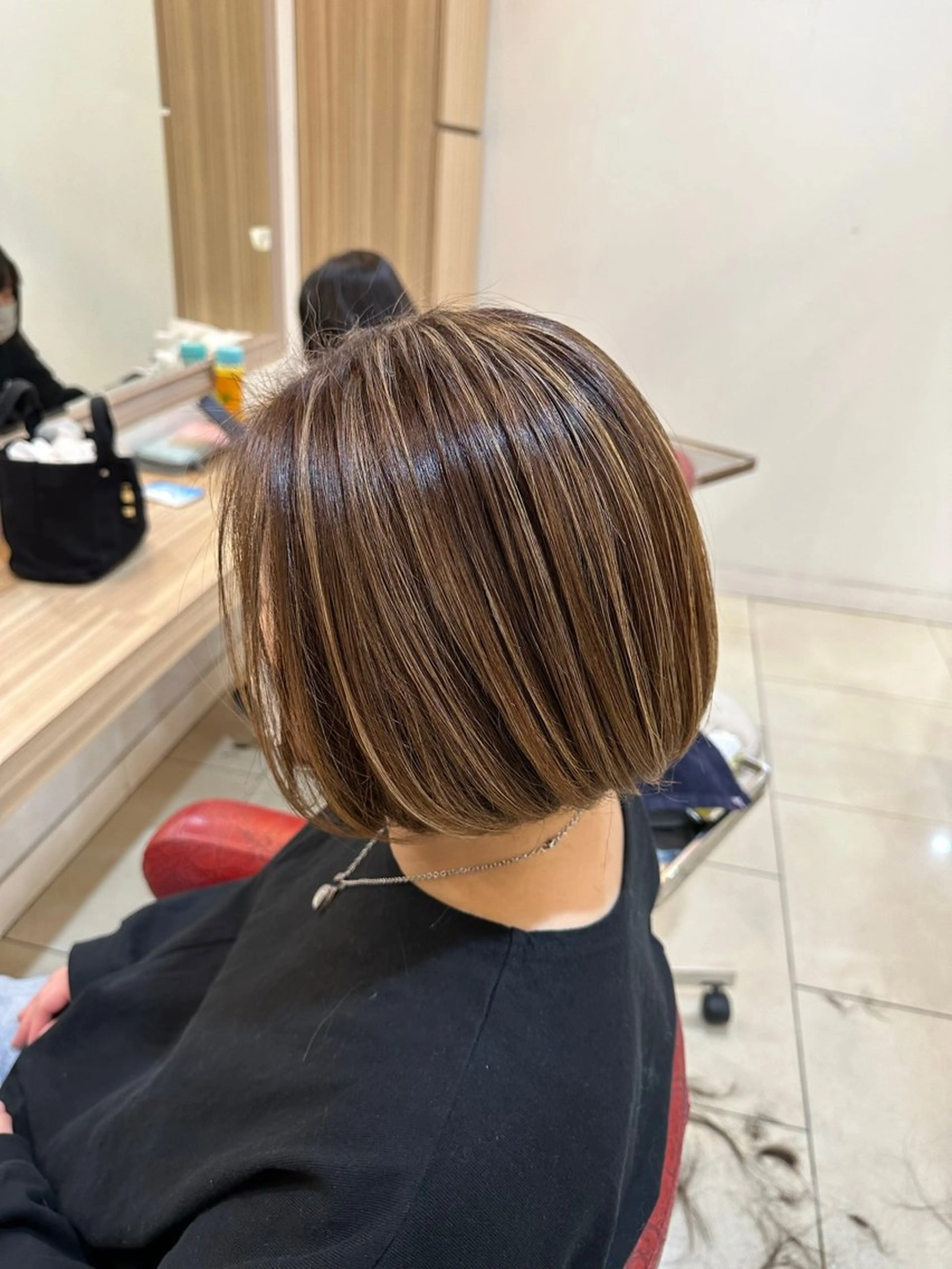 ショート カット ヘアカラー トリートメント 小坂直輝【髪質改善・ 似合わせカット】のヘアスタイル