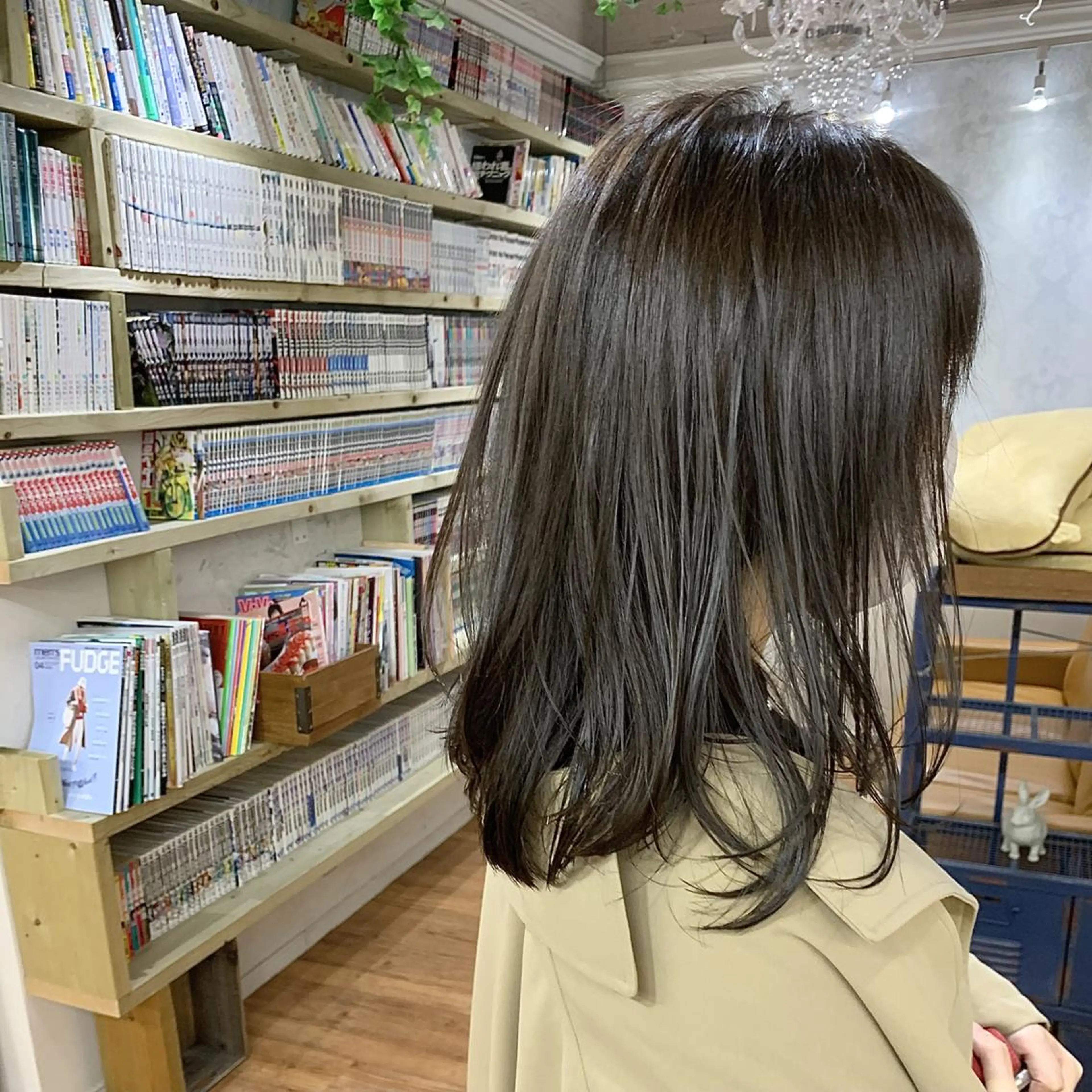 ミディアム カラー 透明感カラー カット ヘアカラー お顔まわりカット🌱 emo.村松泉綺のヘアスタイル