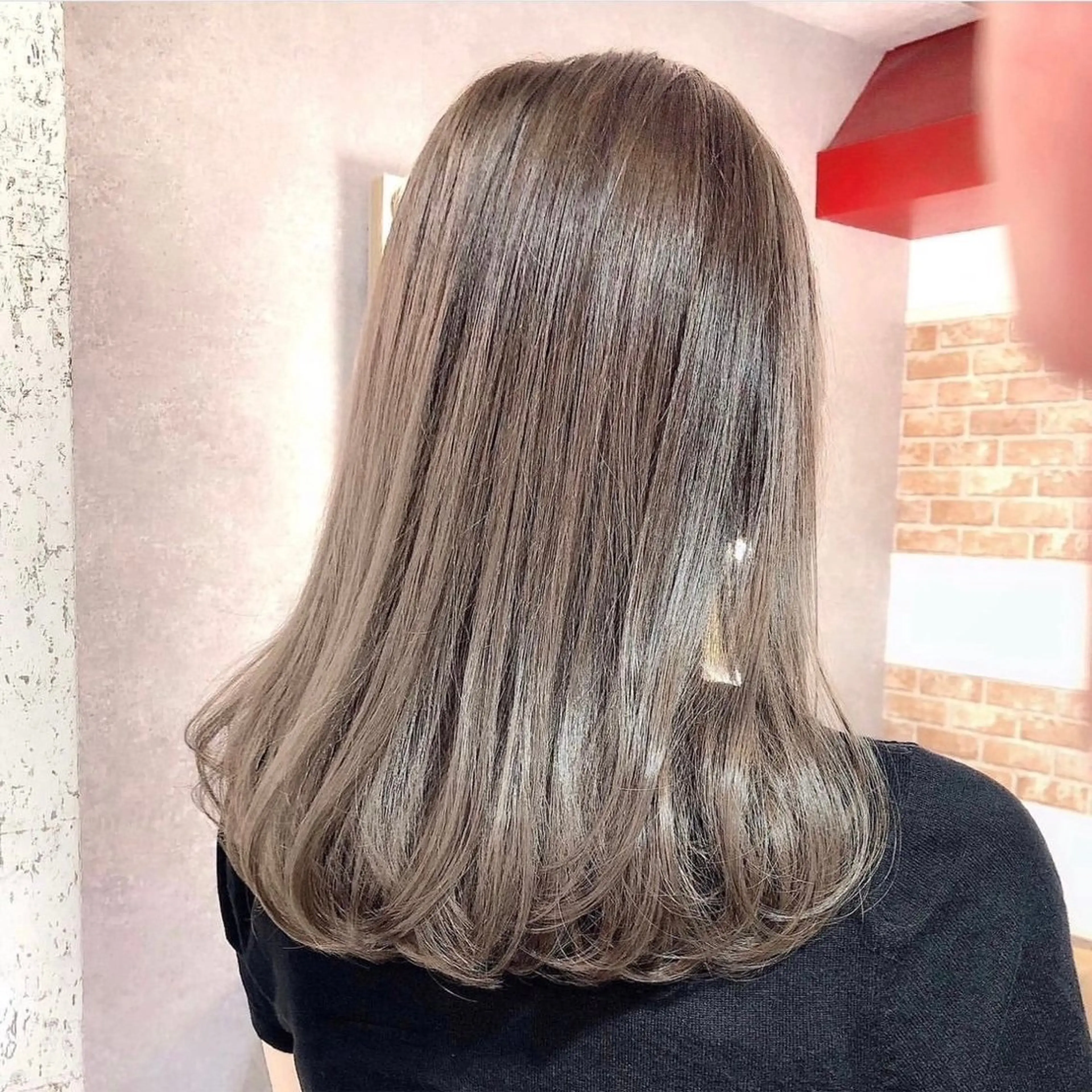 セミロング カラー ヘアカラー トリートメント 🍀似合わせカラー 髪質改善　YUTOのヘアスタイル