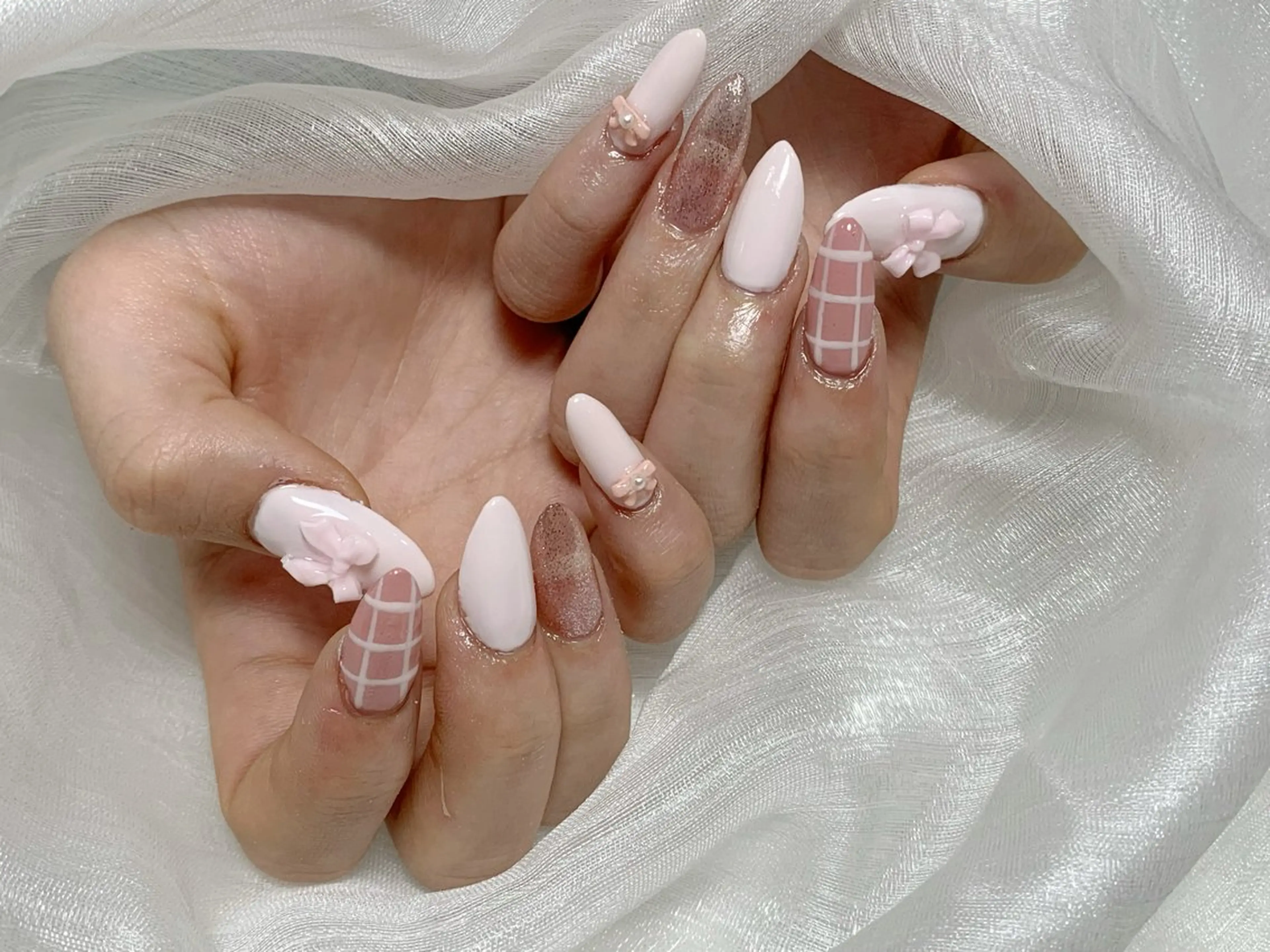 ネイル U·Mi nail salon所属・U·Mi 上野御徒町容のネイルデザイン