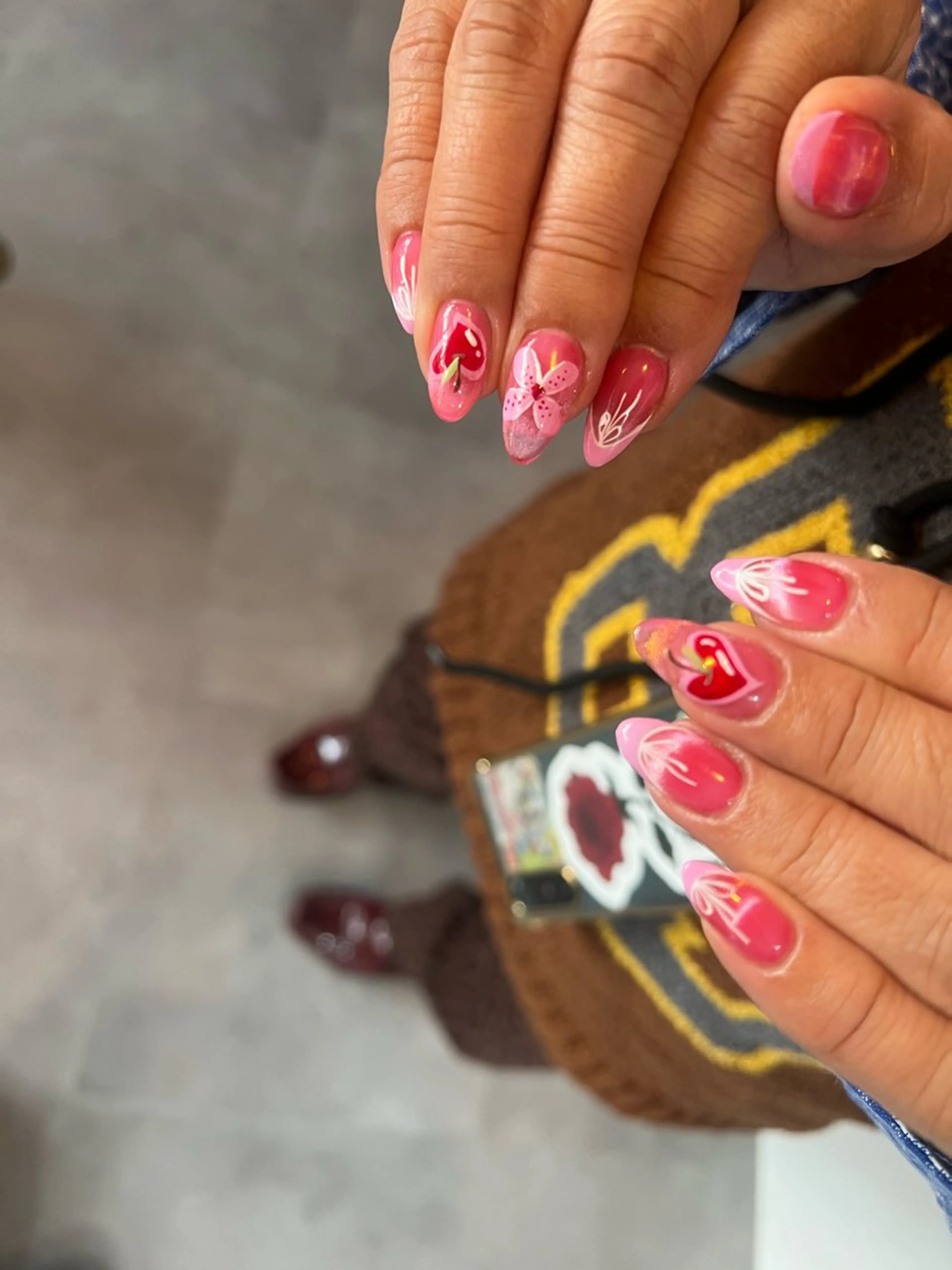 ネイル アートネイル マグネットネイル ハンドネイル フットネイル butterflower所属・藤井 里世のネイルデザイン