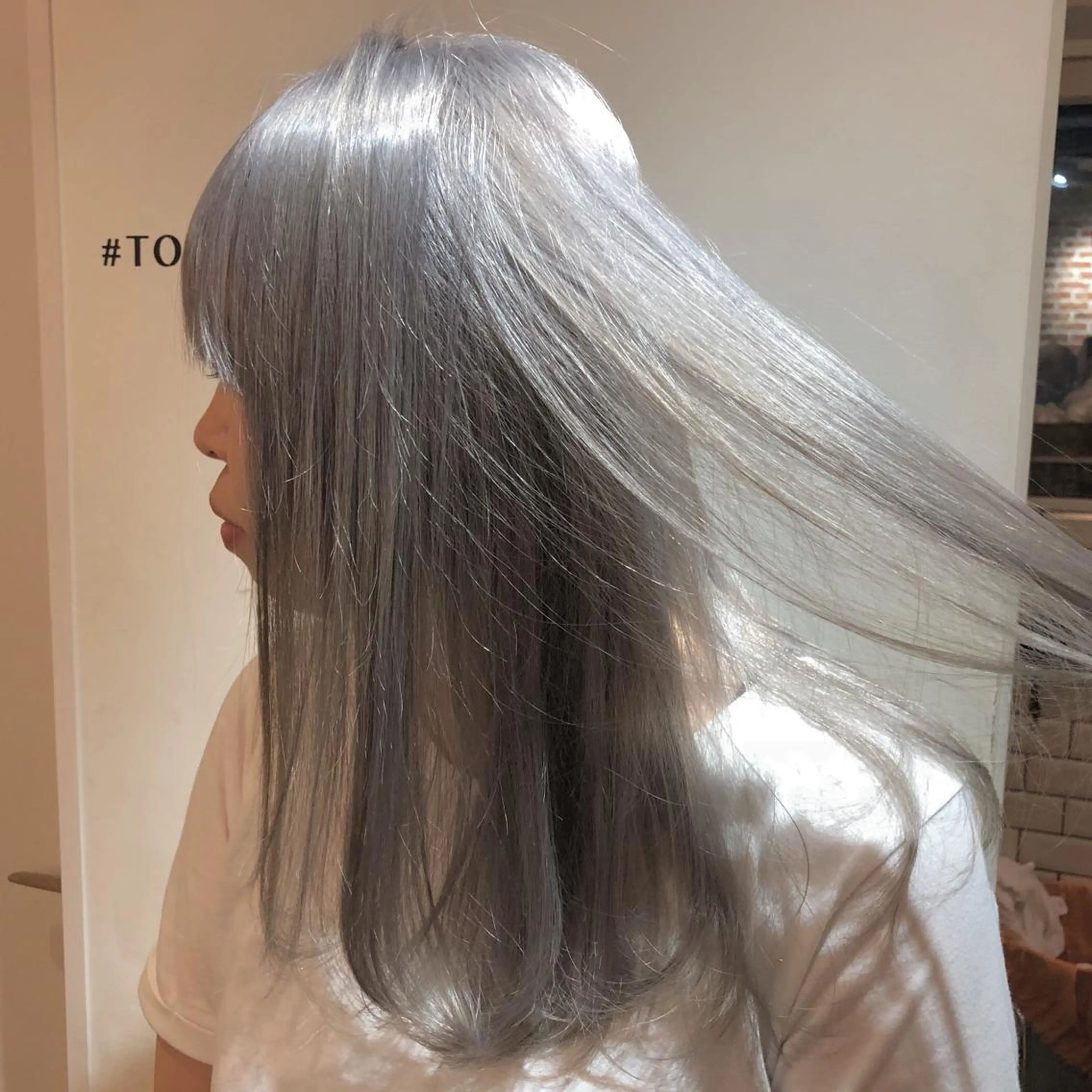 セミロング カット ヘアカラー トリートメント 🌸ハイトーン 新田　廉 🌸のヘアスタイル