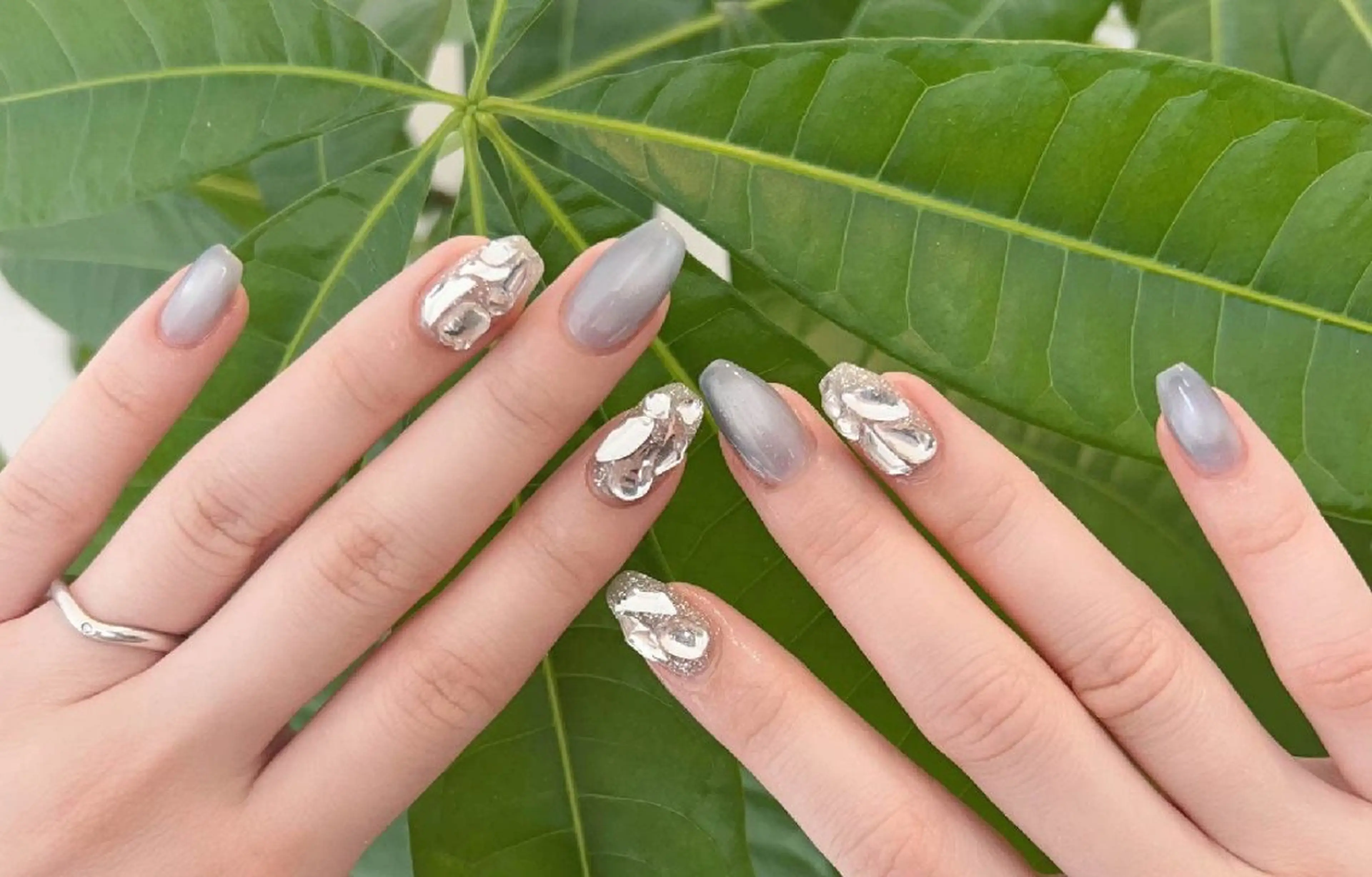 ネイル アートネイル 持ち込み ネイルサロンred veil所属・RiRi  ネイルサロンのネイルデザイン
