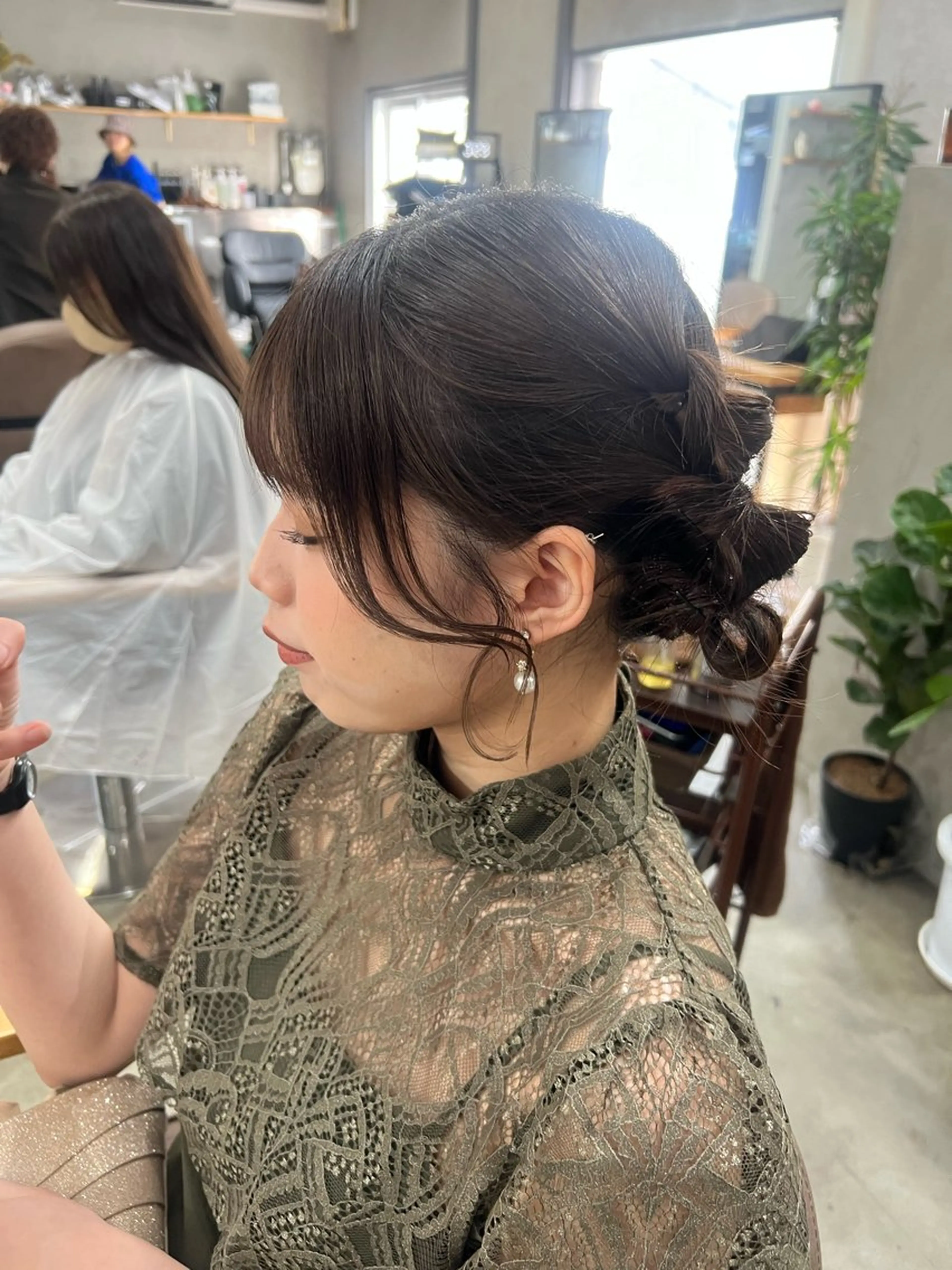 ミディアム ヘアセット maya レイヤーカットのヘアスタイル