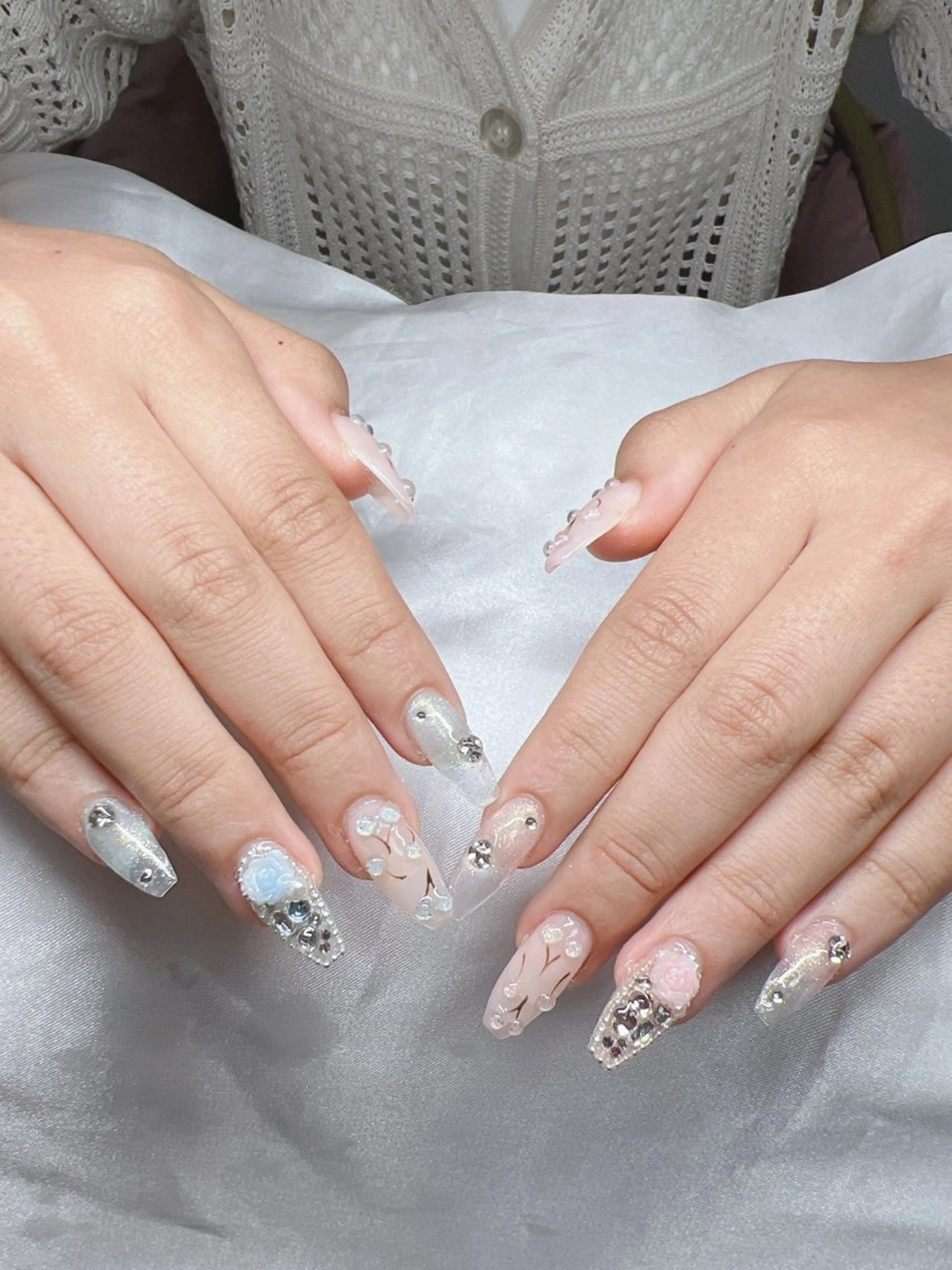 ネイル 長さ出し グラデーション キラキラネイル マグネットネイル ニュアンスネイル ハンドネイル Lee Nails チップ長さだし専門店のネイルデザイン