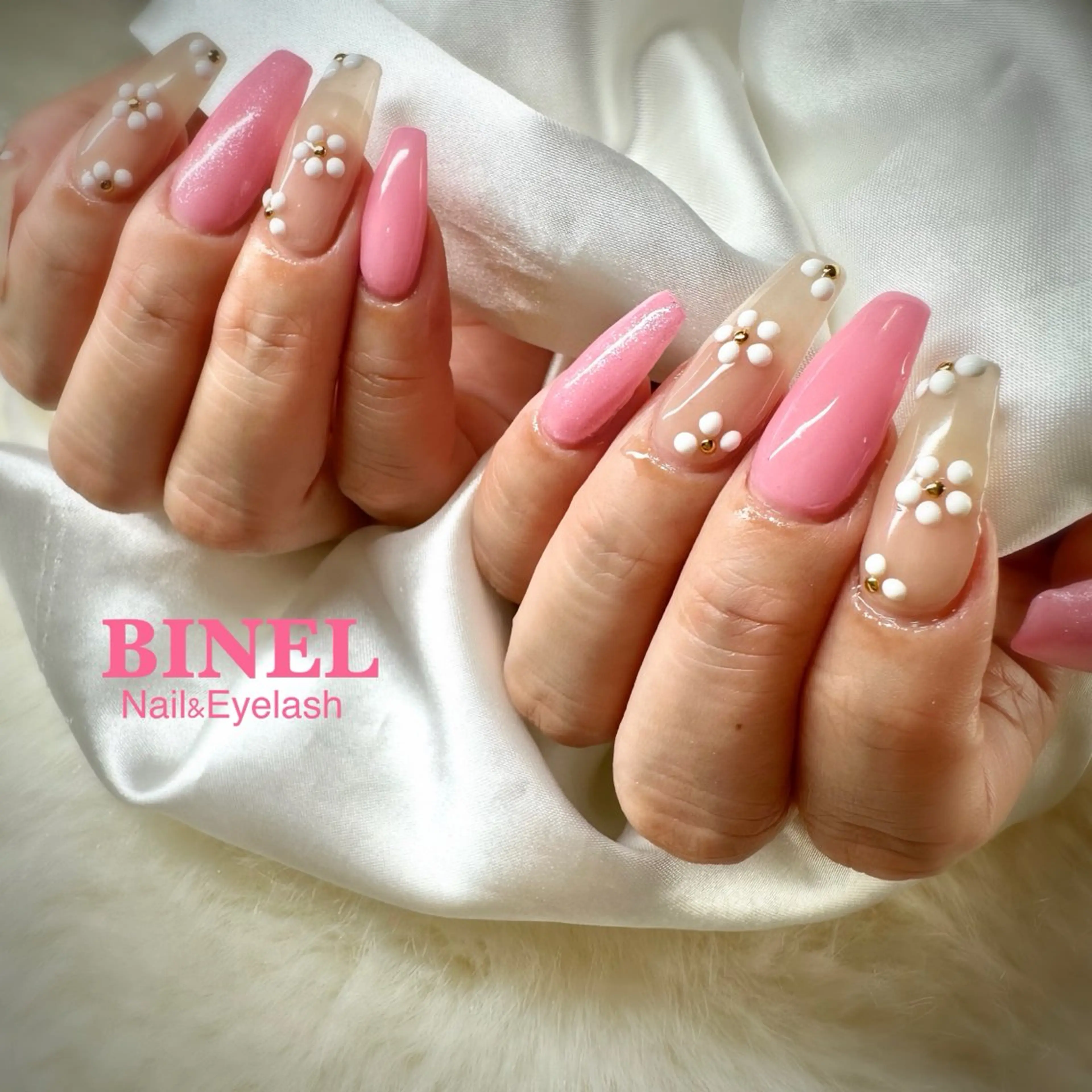 ネイル ハンドネイル BINEL REINAのネイルデザイン