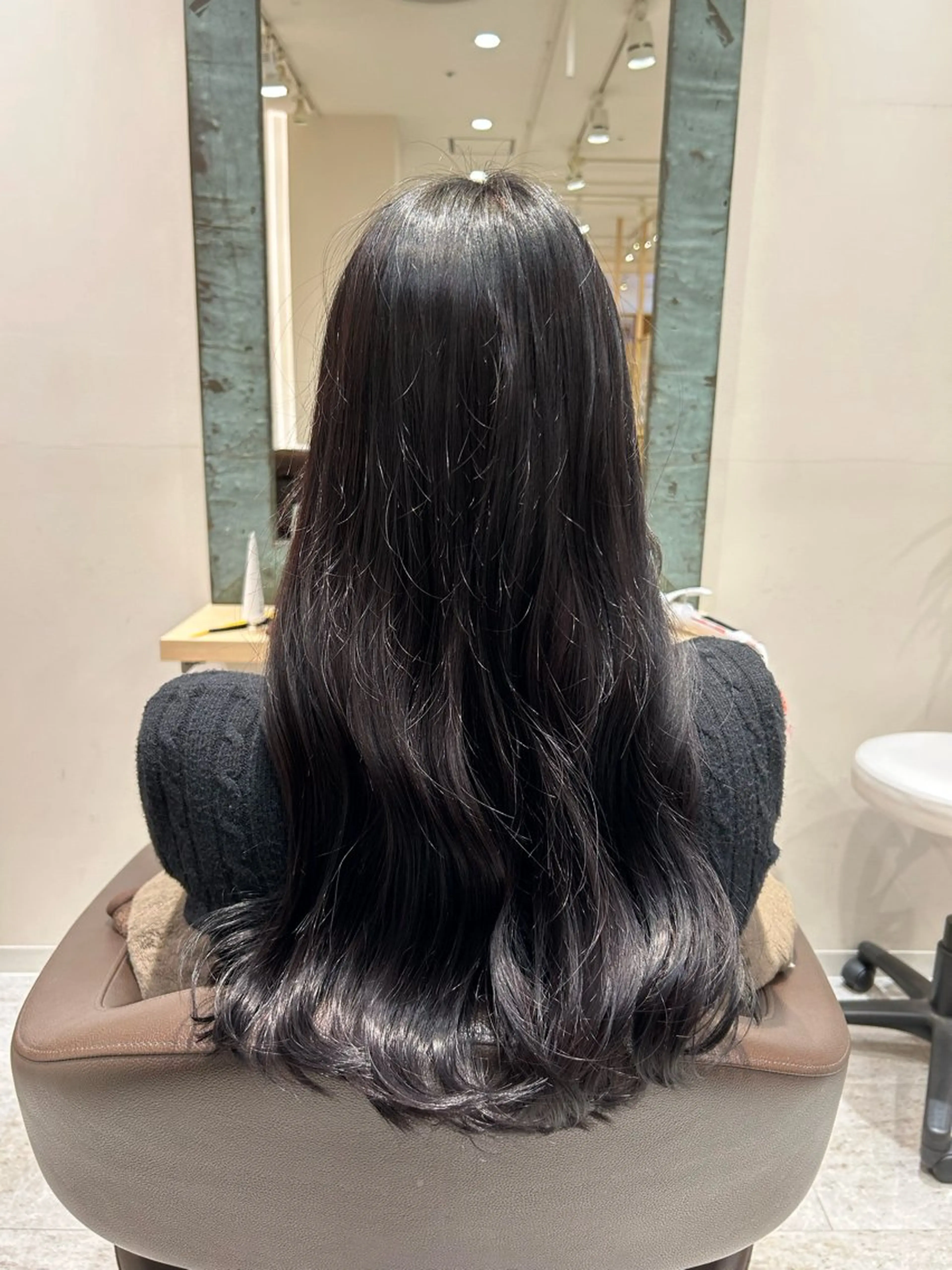 カラー CLALA JAPAN Kameido所属・初鹿 彩のヘアスタイル