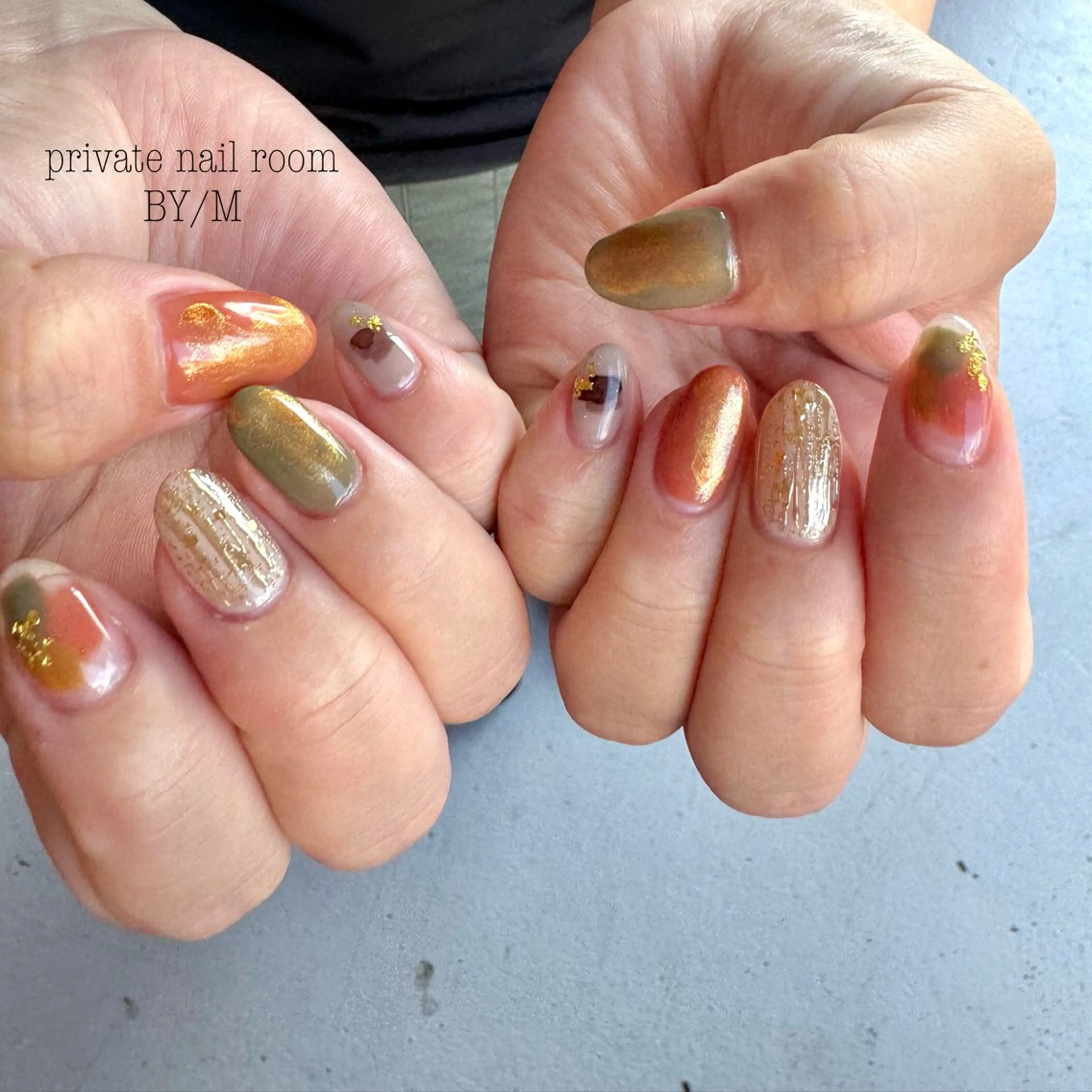 ネイル アートネイル ラメ(グリッター) ミラーネイル シンプルネイル ハンドネイル BY / Mのネイルデザイン