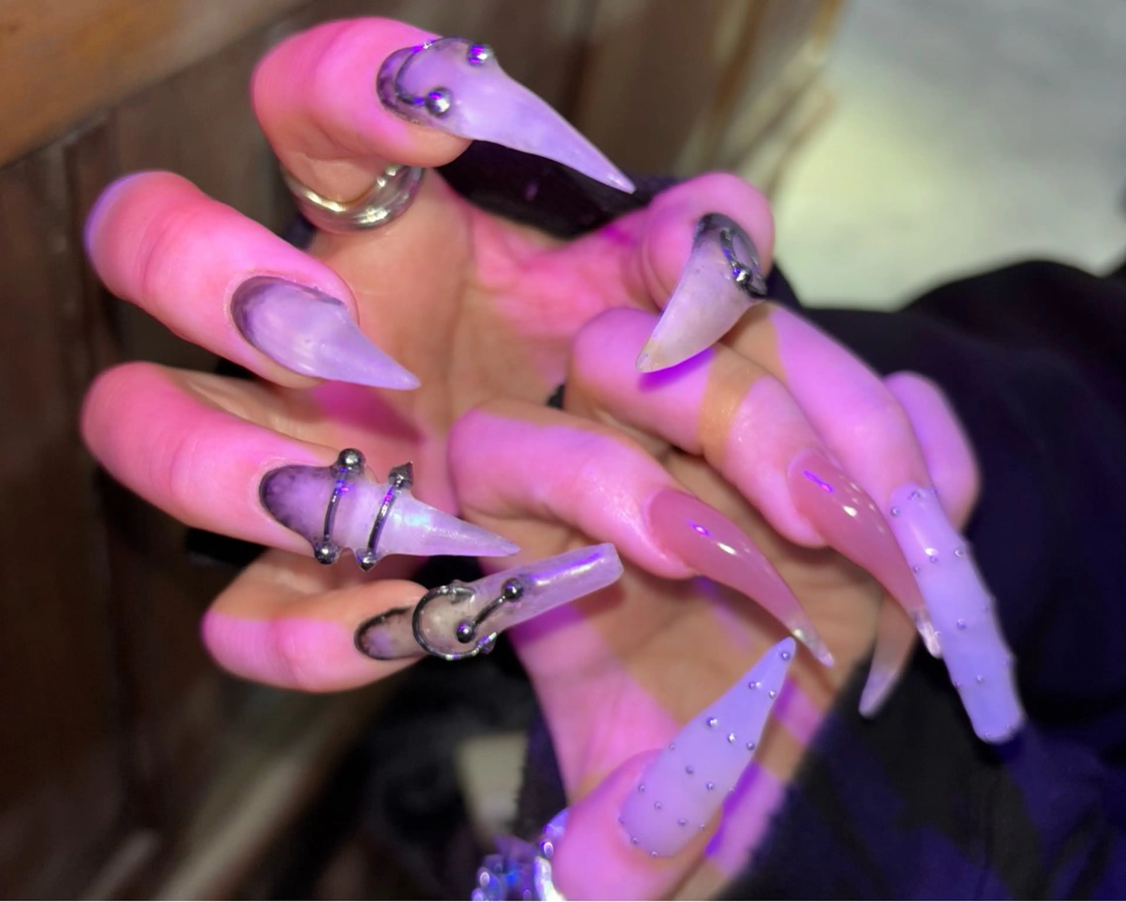 ネイル ハンドネイル 🪐富島彩夏 /海外nail🪐のネイルデザイン