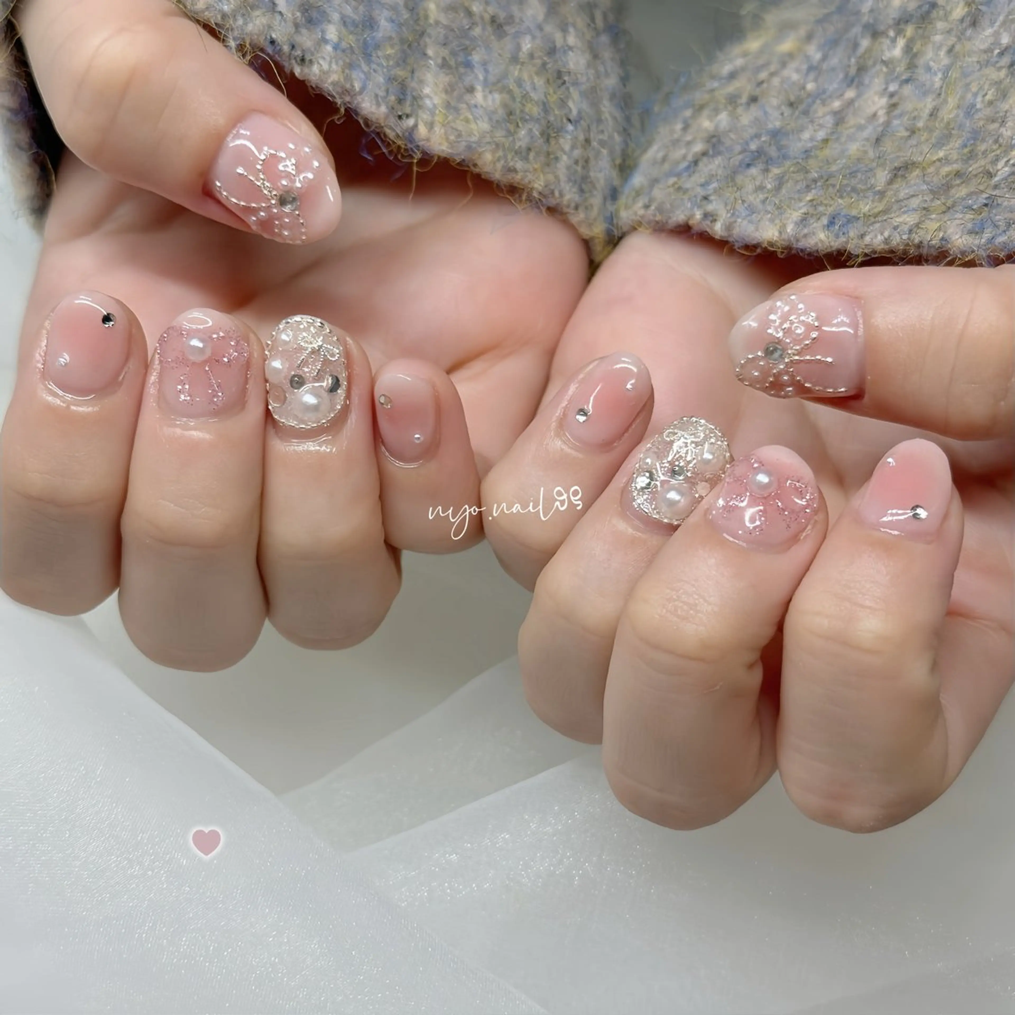 ネイル ハンドネイル 🩵ニヨ ネイル ☁️のネイルデザイン