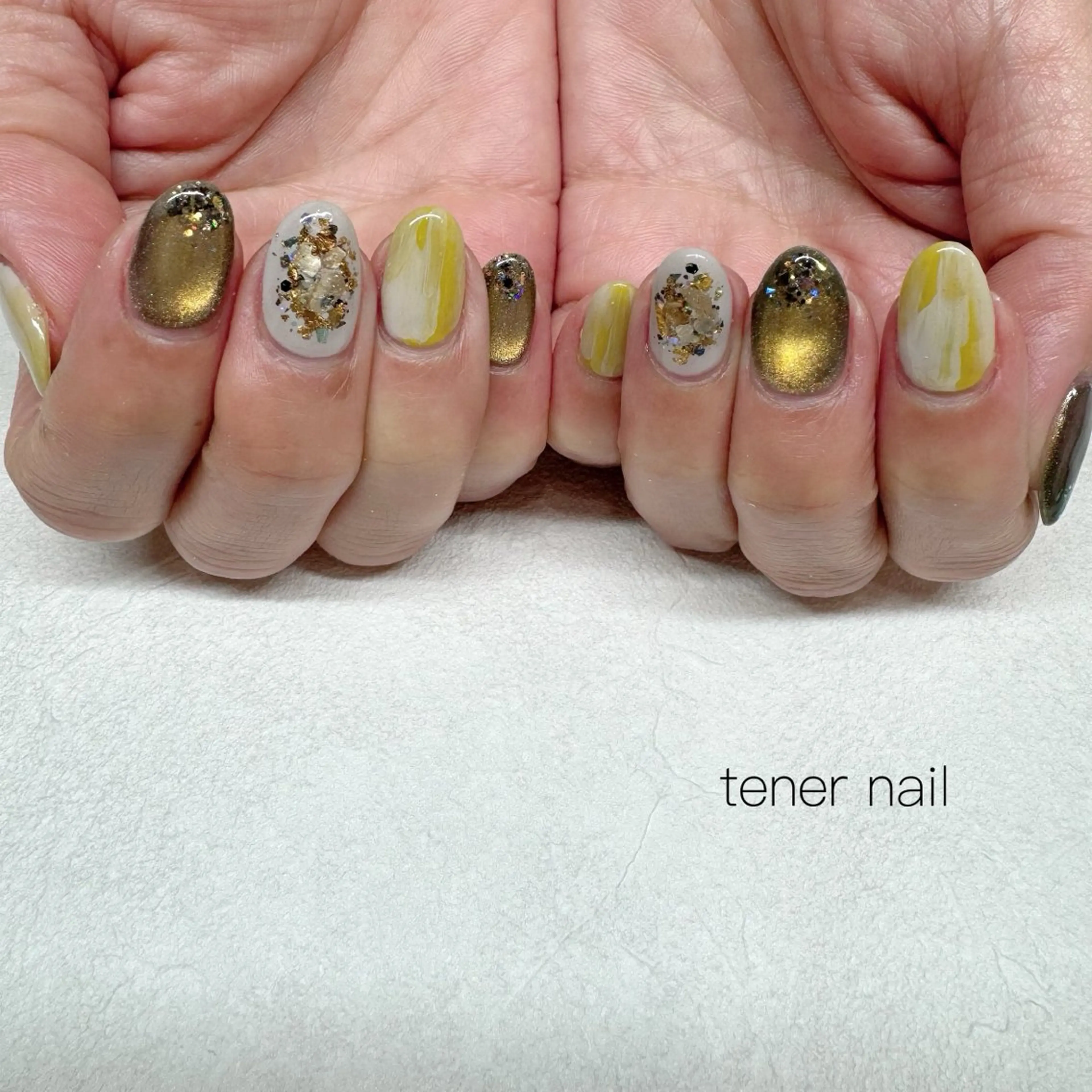 ネイル マグネットネイル ニュアンスネイル ハンドネイル tener  nail  テネルネイル所属・テネルネイル tener nailのネイルデザイン