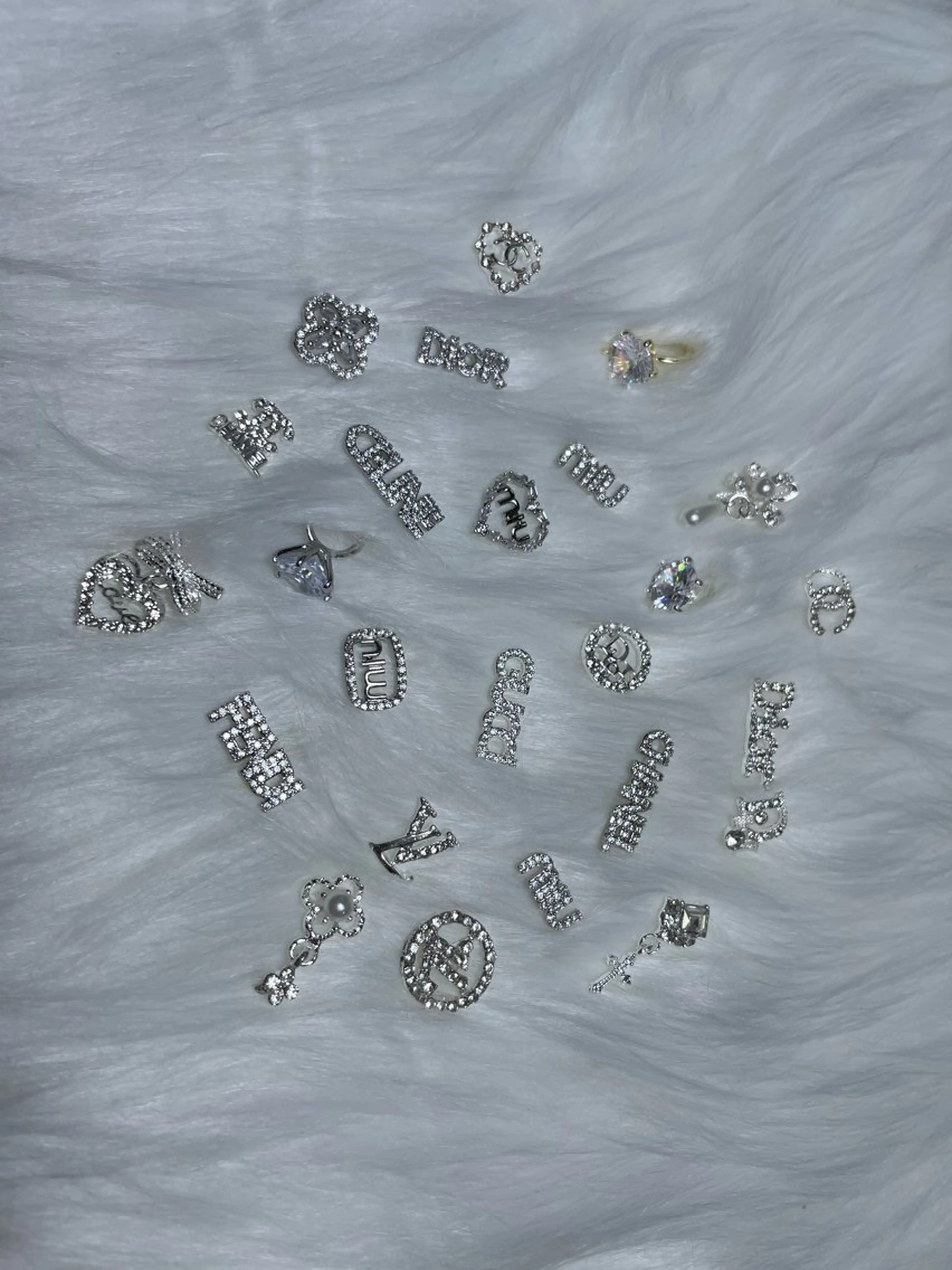 ネイル 成人式 ジェルネイル ネイルチップ MoMoA Nail ネイル長さ出し専門店のネイルデザイン