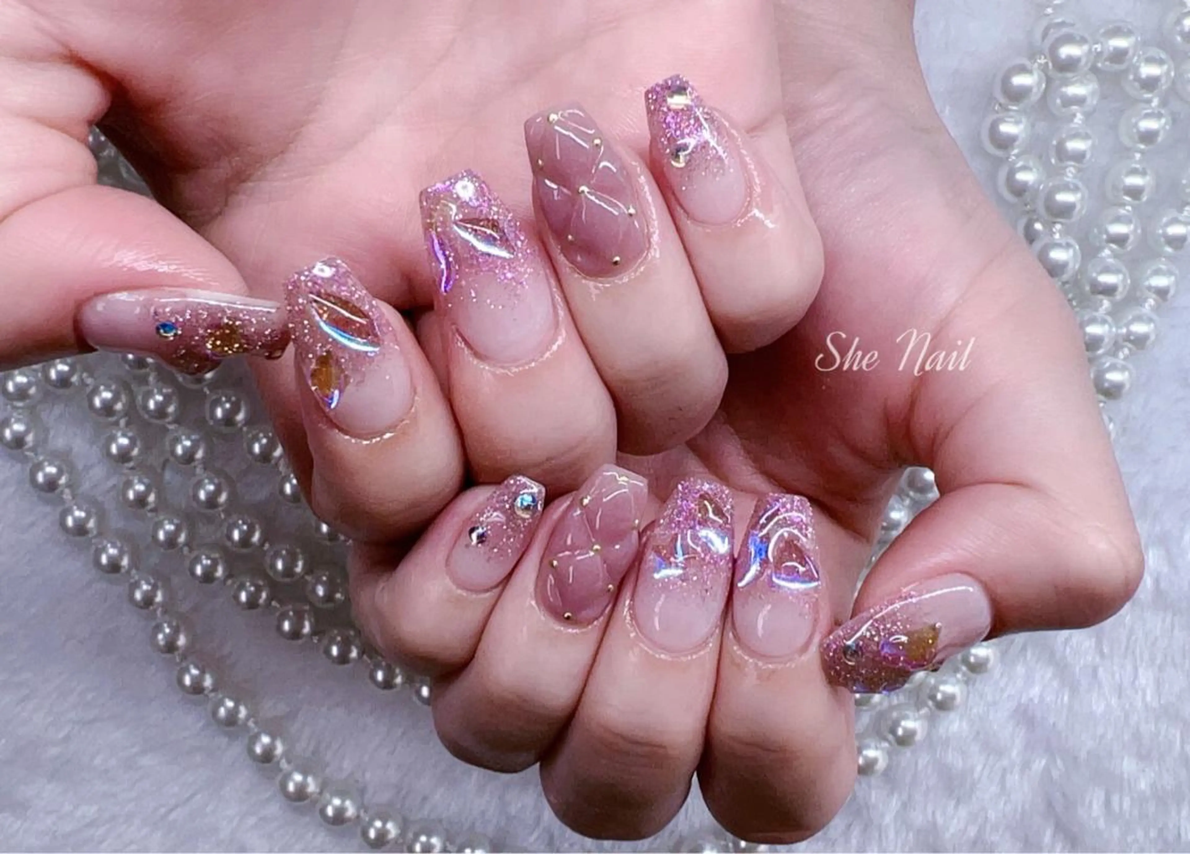 ネイル チークネイル フレンチネイル キラキラネイル 韓国ネイル マグネットネイル ハンドネイル She   Nail所属・ISA_ BELLAのネイルデザイン