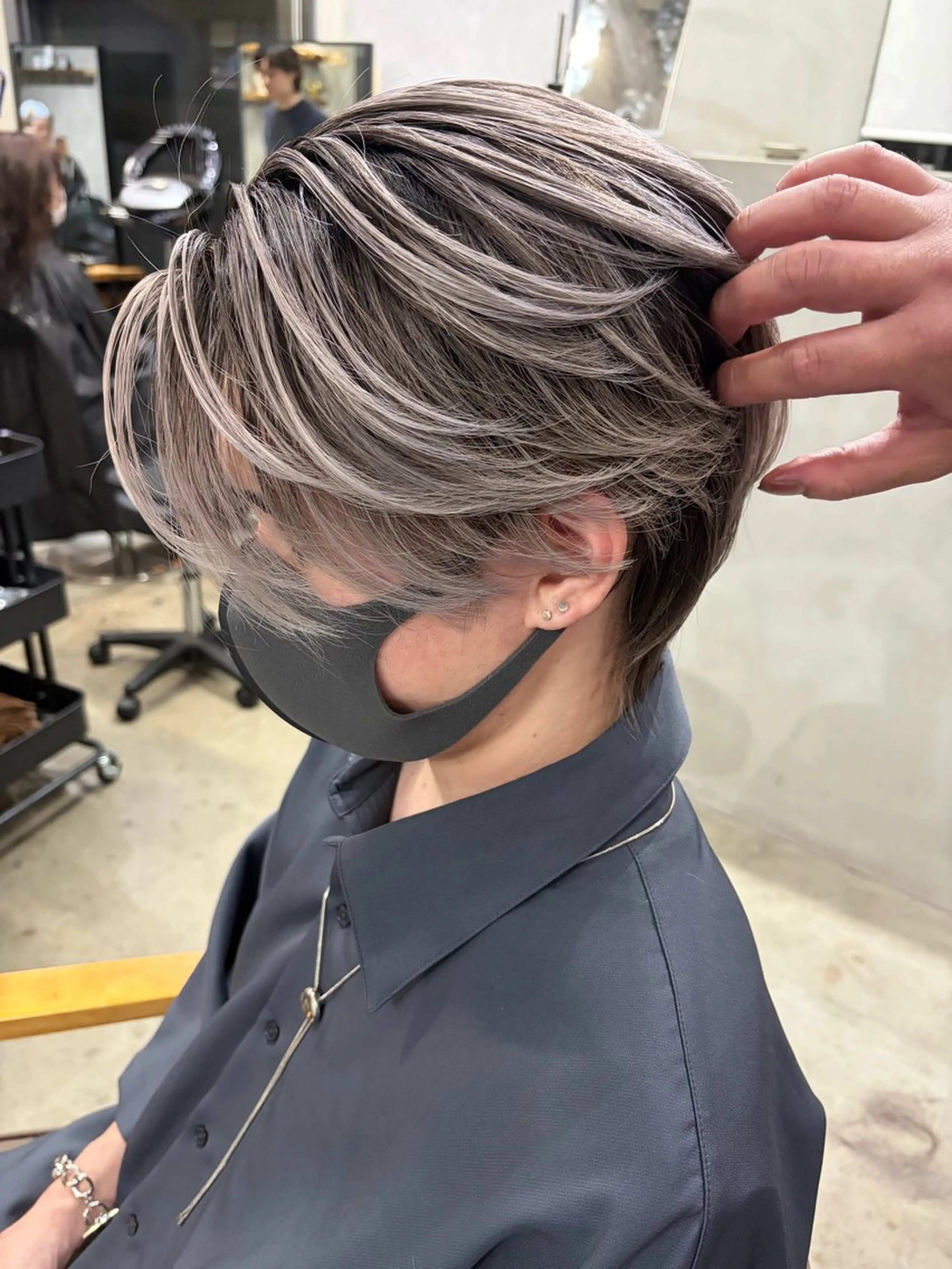ショート カラー バレイヤージュ レイヤーカット カット ヘアカラー トリートメント AiM エイム　韓国レイヤーのヘアスタイル