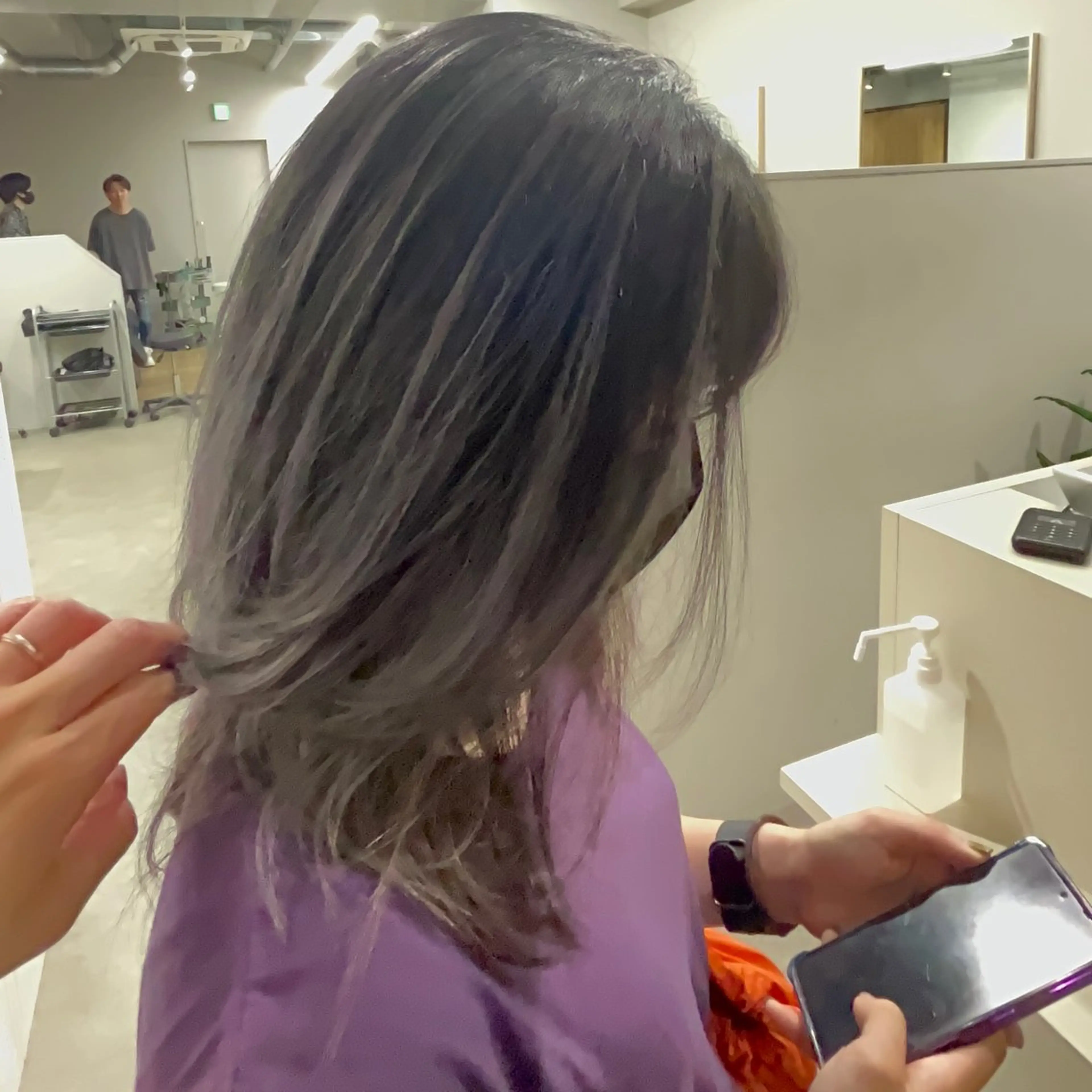 ミディアム カラー バレイヤージュ レイヤーカット Lig.遠藤 航平のヘアスタイル