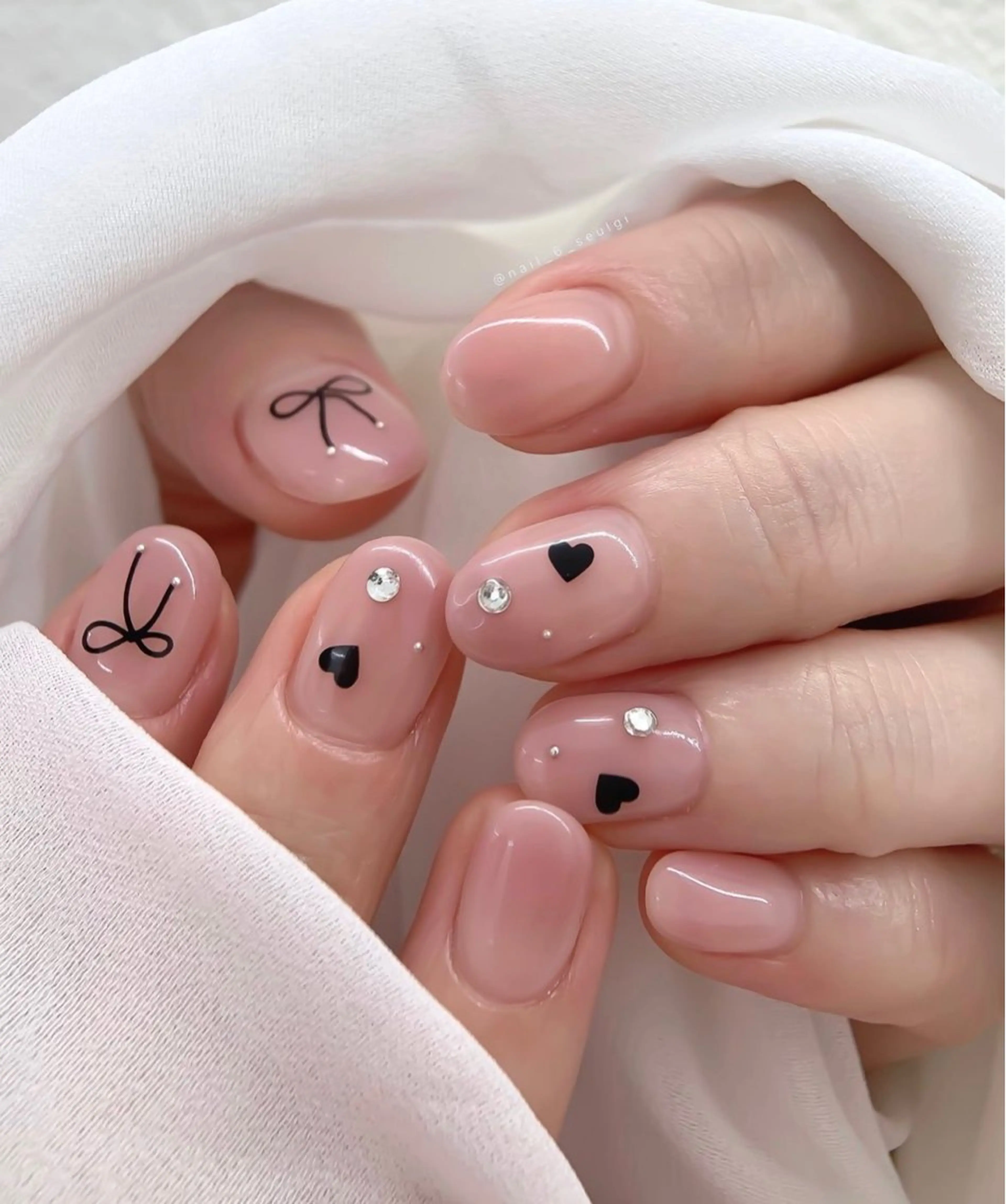 ネイル Cutil Nailsalon所属・Cutil. Nail🌈のネイルデザイン