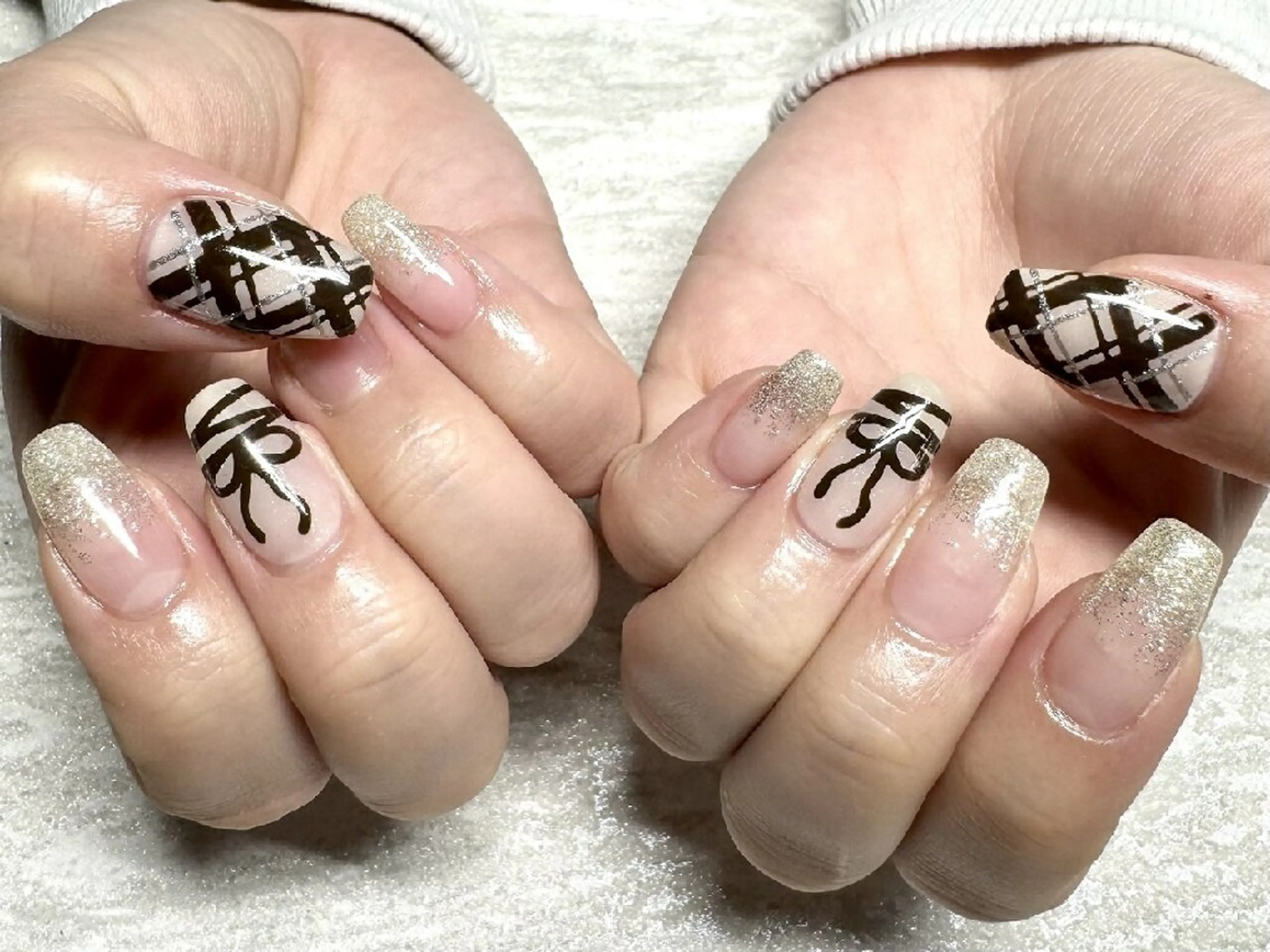 ネイル ブラウン 韓国ネイル ラメ(グリッター) ワンカラーネイル ピンク ハンドネイル JULIE NAILのネイルデザイン