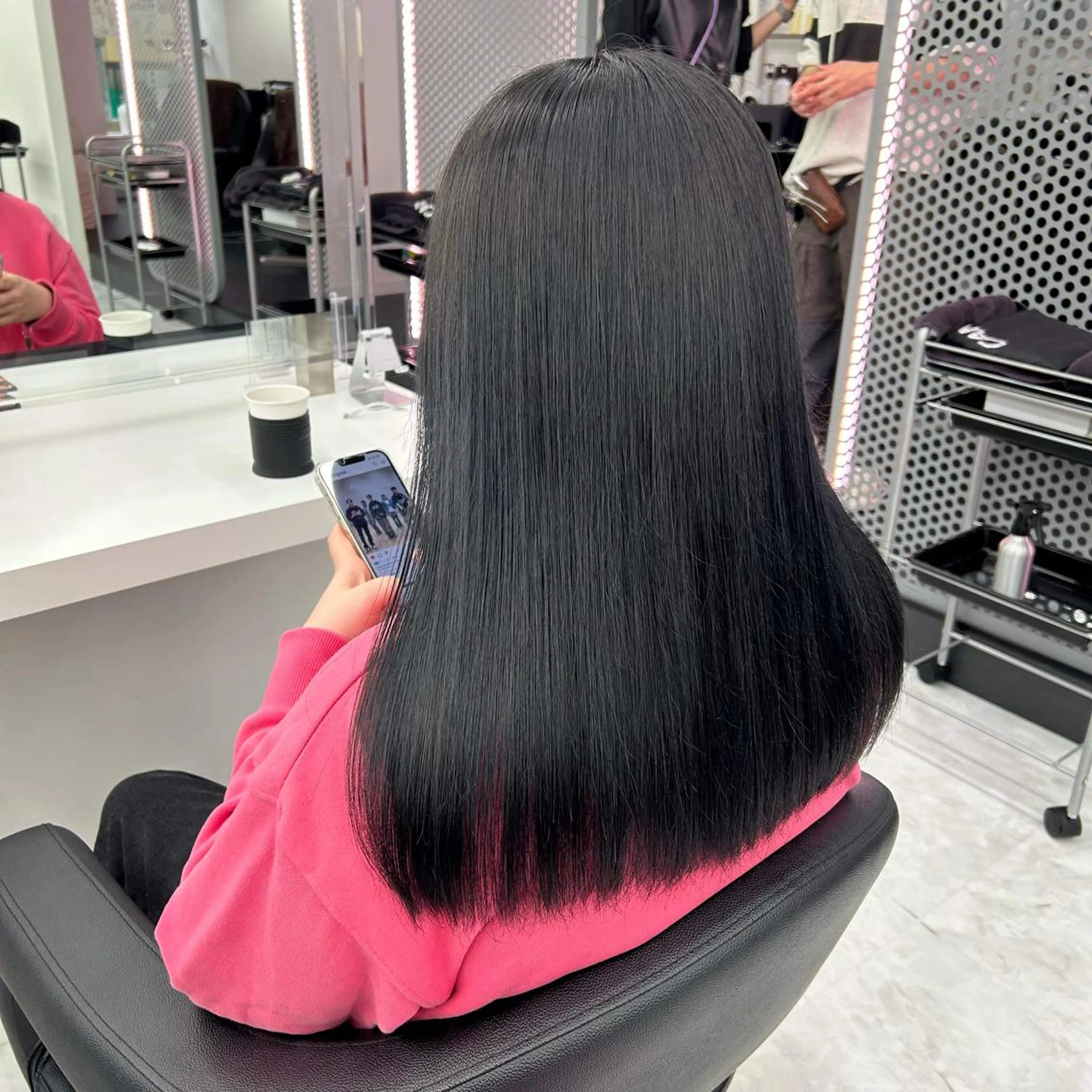 セミロング カラー ヘアアレンジ カット ヘアカラー GOTODAY shair salon 横浜mare店所属・透明感抜群カラー mai🍑♡のヘアスタイル