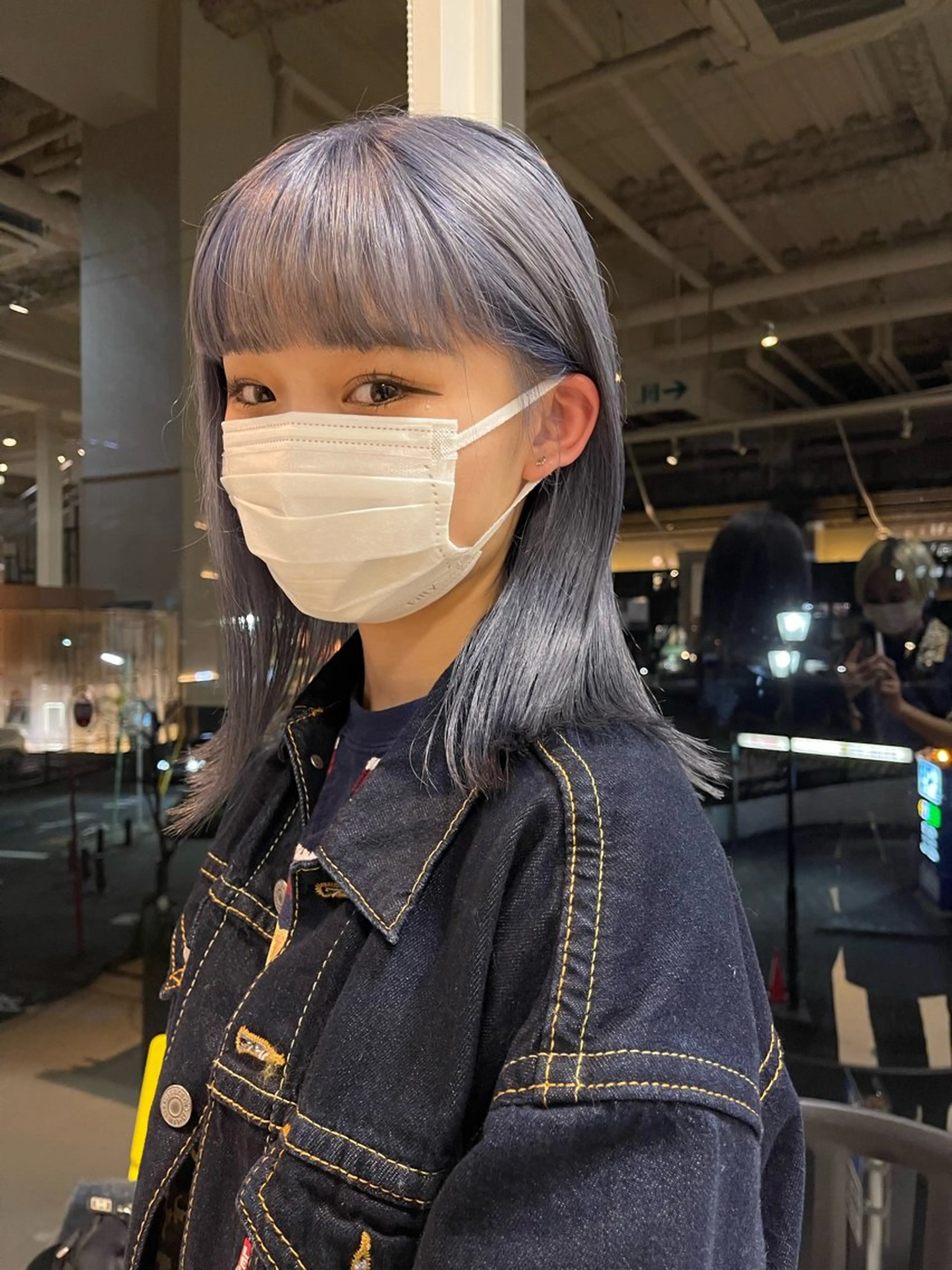 セミロング 切りっぱなしボブ ボブ アトム/ウルフ パーマ/レイヤーのヘアスタイル