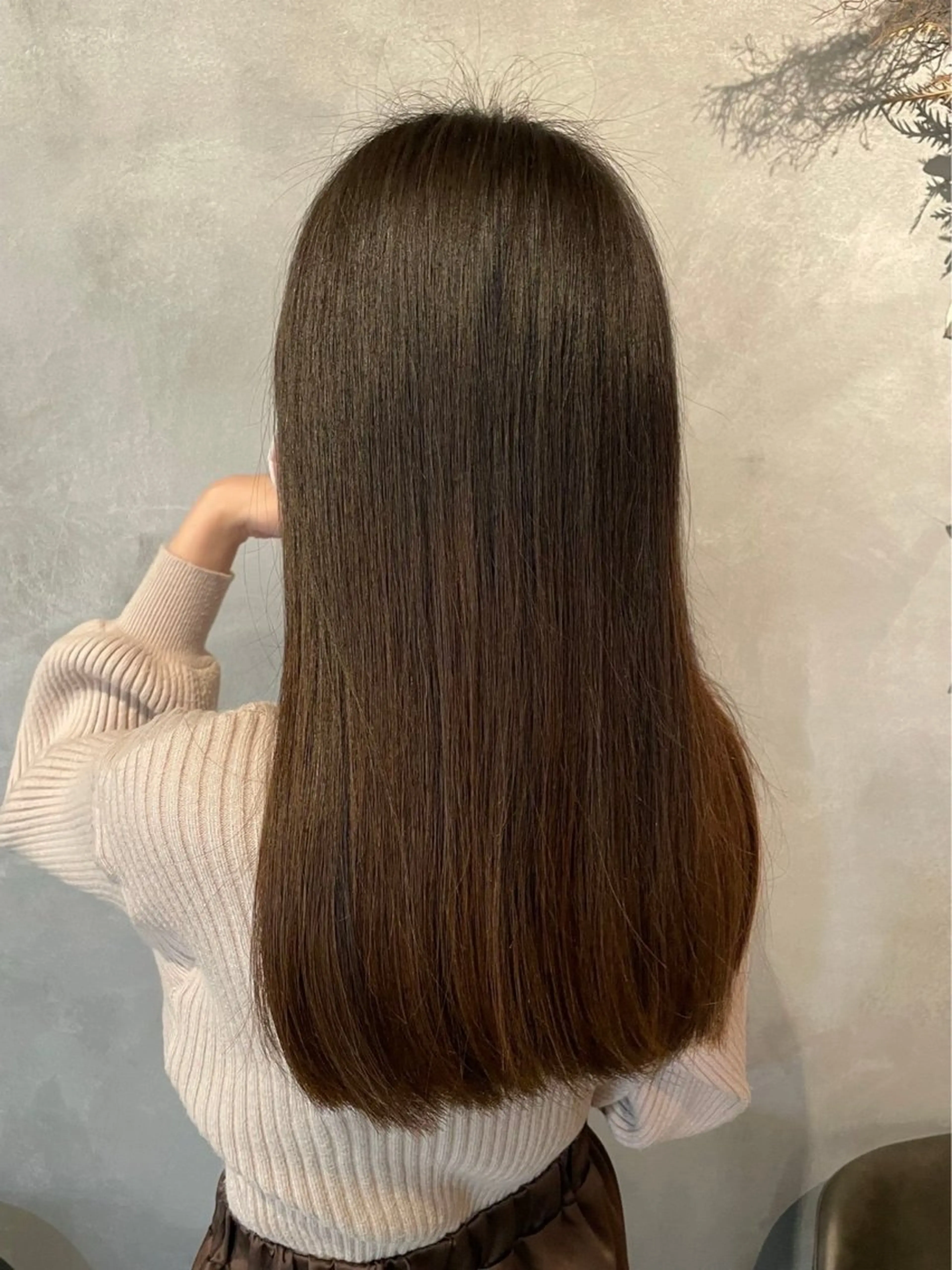ロング 縮毛矯正 縮毛矯正髪質改善 絹髪酸性ストレートのヘアスタイル