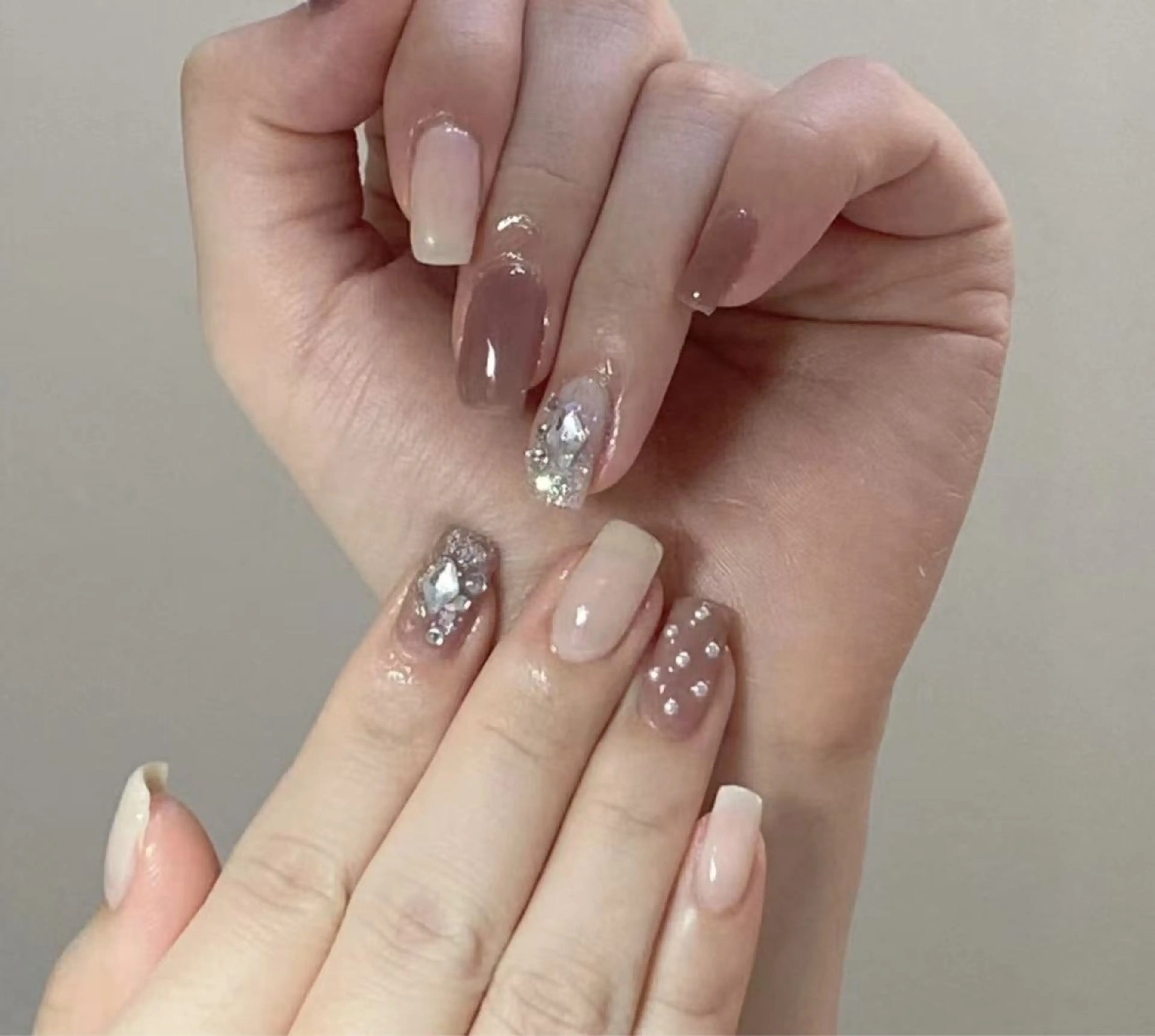 ネイル ハンドネイル コネコネイルサロン モデル用のネイルデザイン