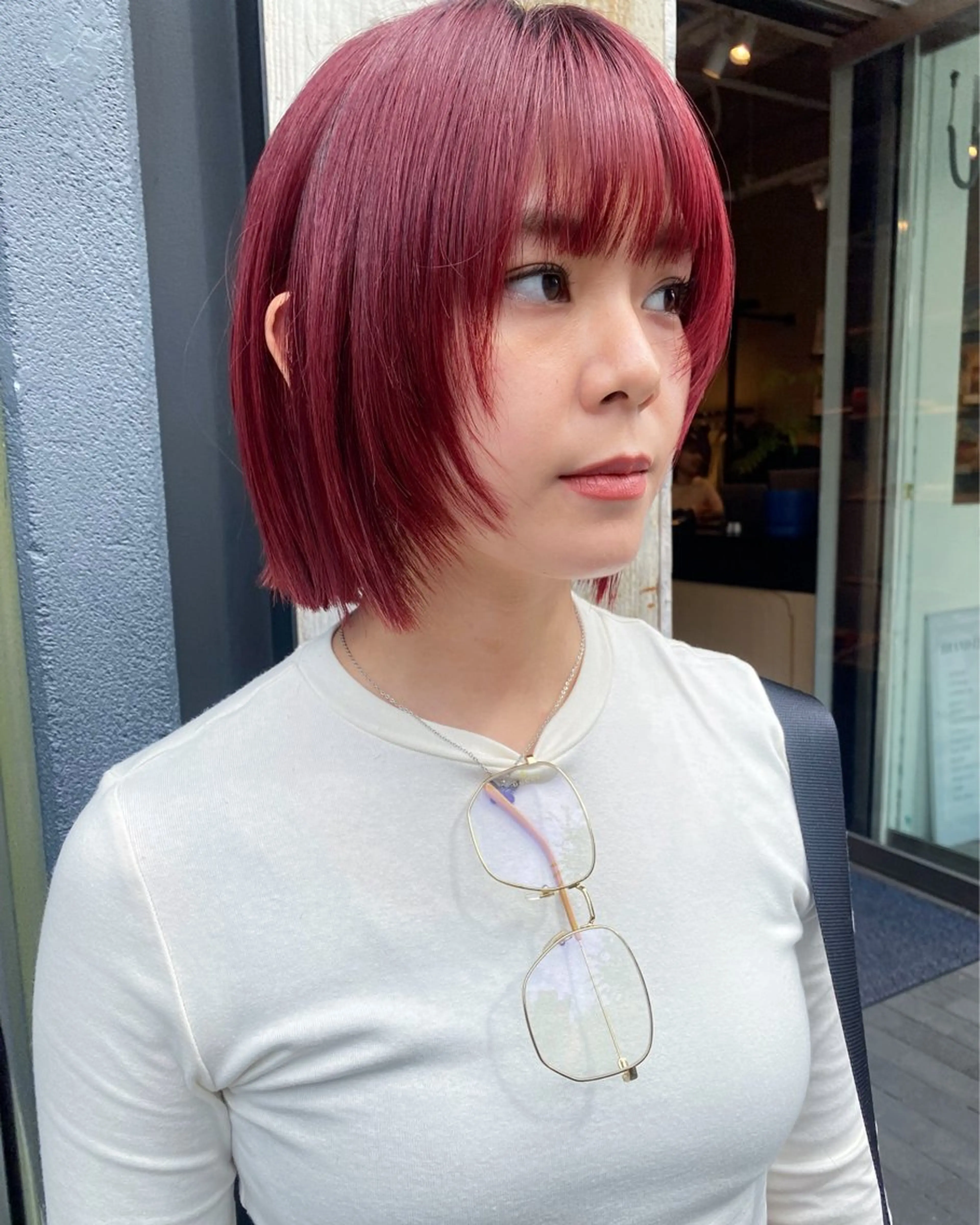 ショート ボブ 顔まわりレイヤー レイヤーカット ヘアカラー sea's所属・ヒラカホ/矢場町/ ブリーチ/似合わせのヘアスタイル