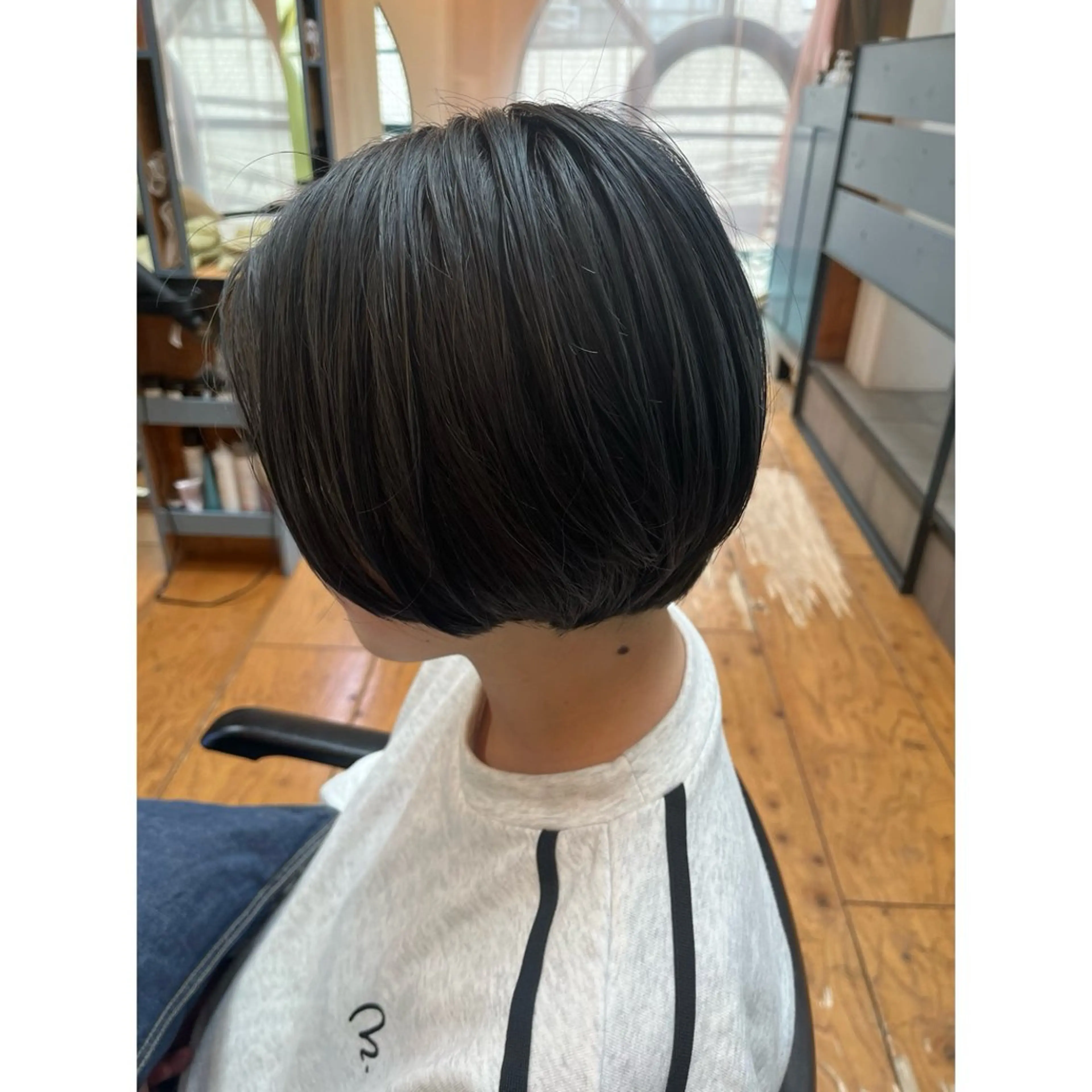 ショート カラー ブリーチ ショートヘア カット ヘアカラー トリートメント Lagom なかだのヘアスタイル