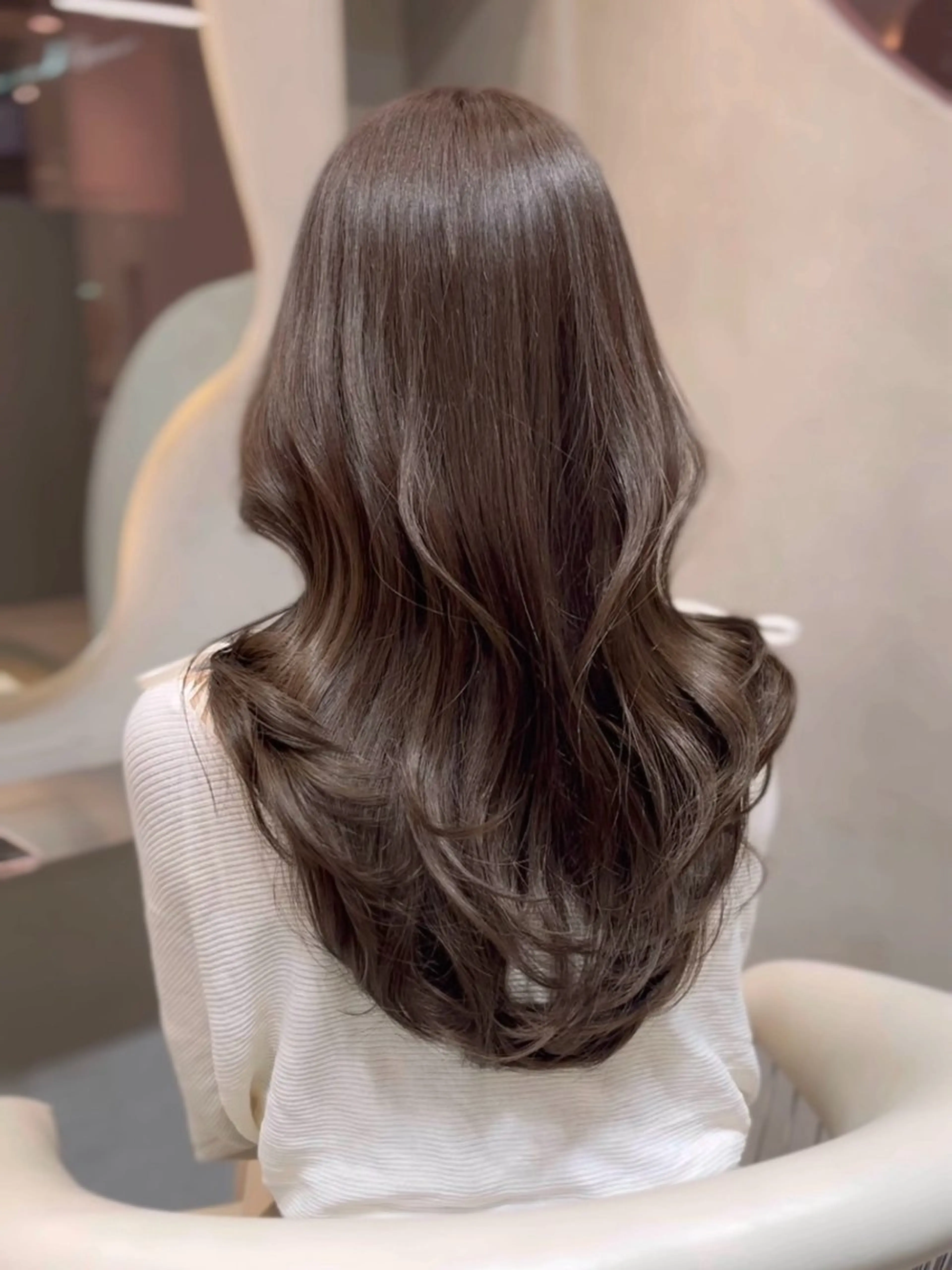 セミロング カラー 髪質改善 縮毛矯正 韓国ヘア　柏崎颯刀のヘアスタイル