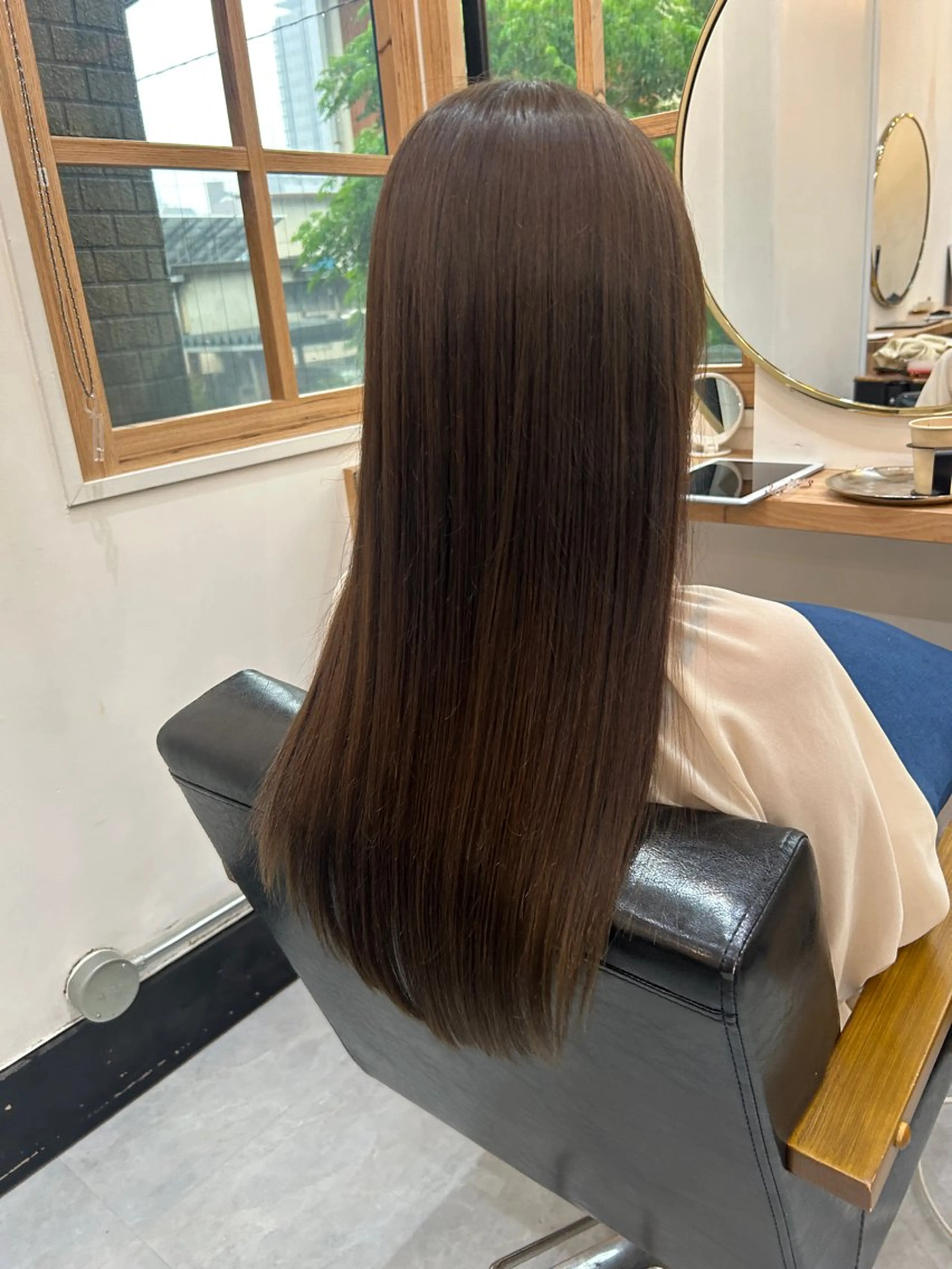 ロング カラー ヘアカラー トリートメント CARICIA 白木 由里加のヘアスタイル