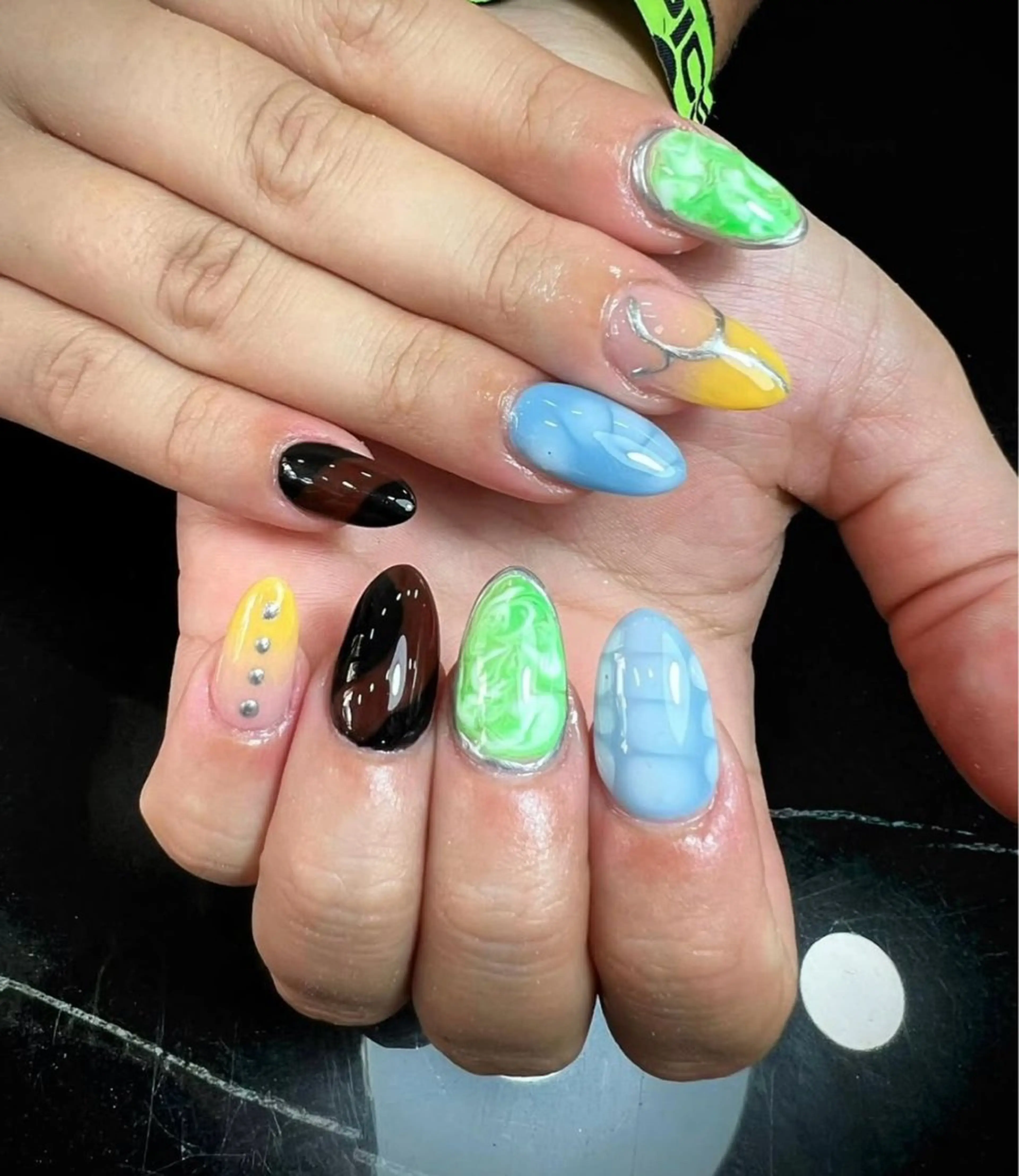 ネイル アートネイル 成人式 ジェルネイル ニュアンスネイル ネイルチップ Kora Nailのネイルデザイン