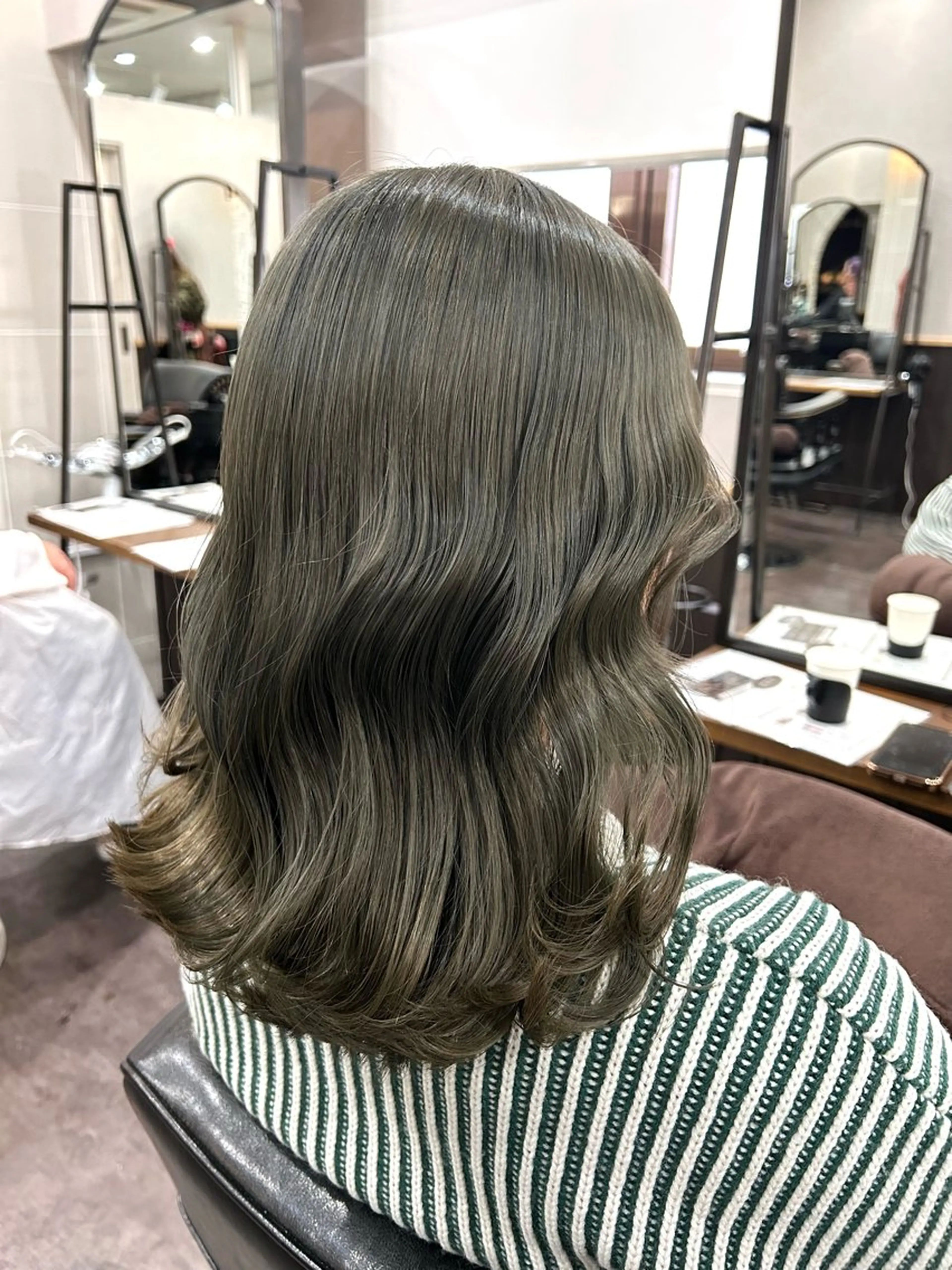 セミロング カット ヘアカラー トリートメント 🦄🩵YUNA 🩵🦄のヘアスタイル