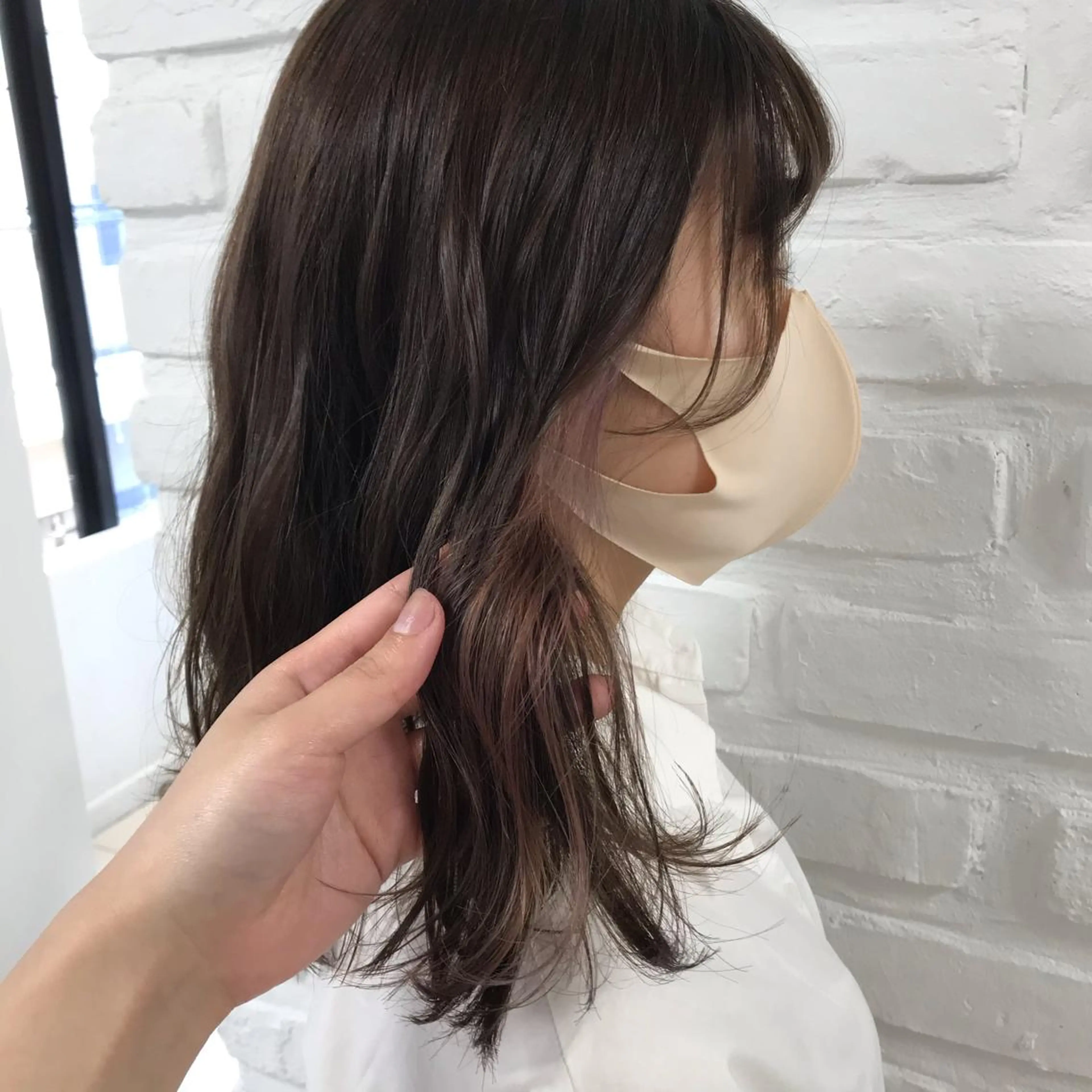セミロング カラー ベージュカラー 透明感カラー ヘアカラー トリートメント 暖色カラー🌹 中山由梨のヘアスタイル
