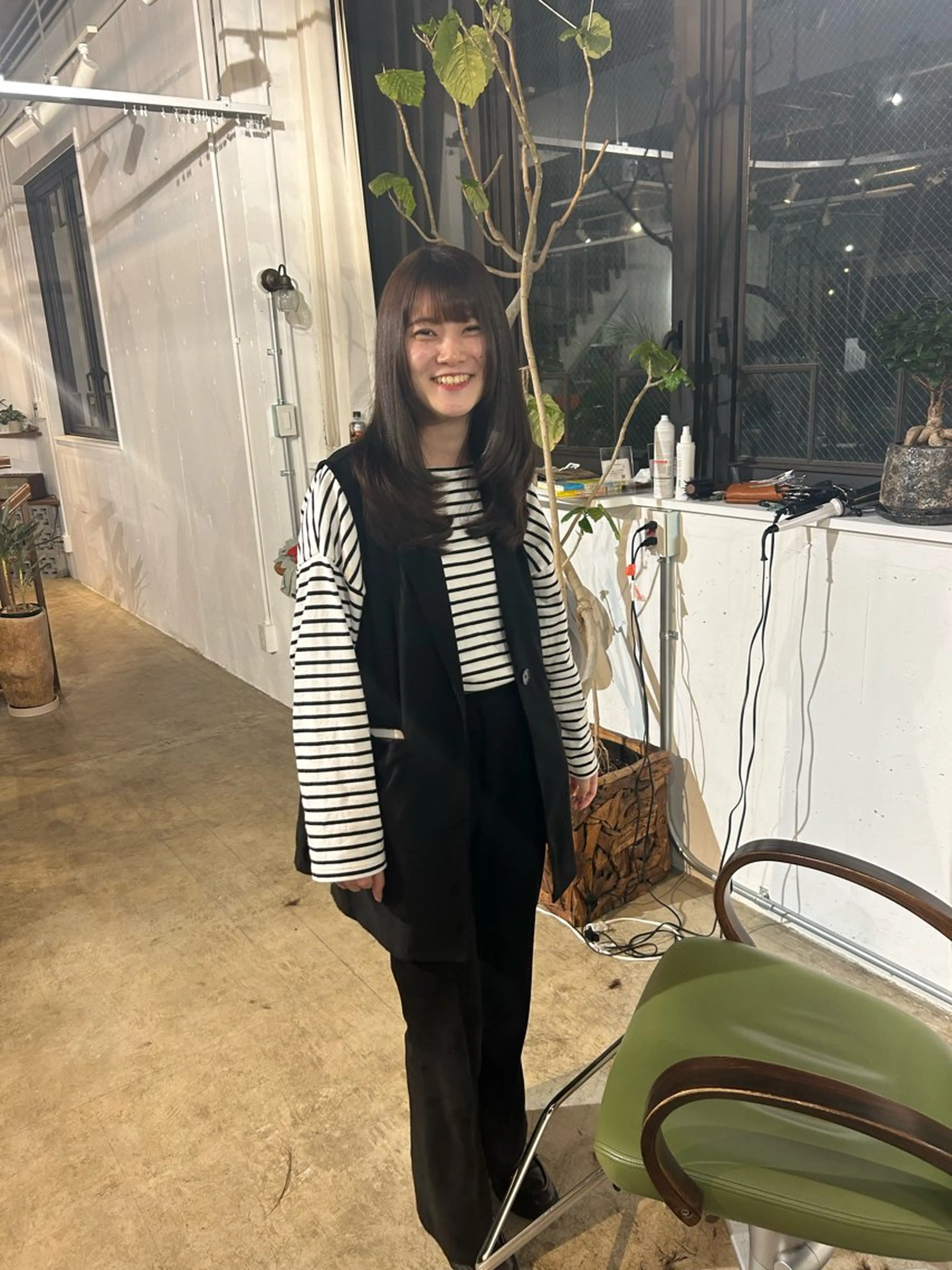 ロング レイヤーカット 藤田 侑花のヘアスタイル