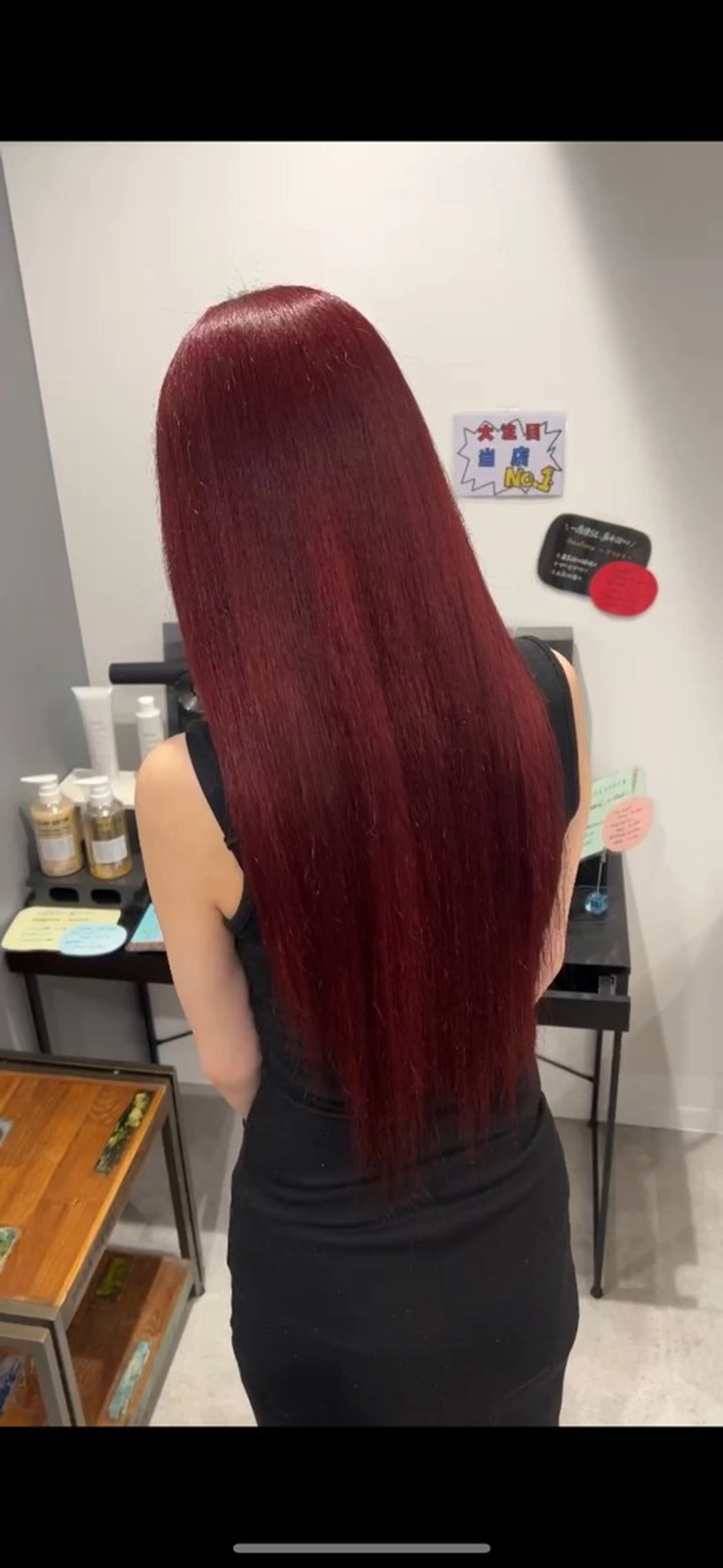 ロング カラー ブリーチ ボルドーカラー カット ヘアカラー りんと 無料カットモデル募集のヘアスタイル