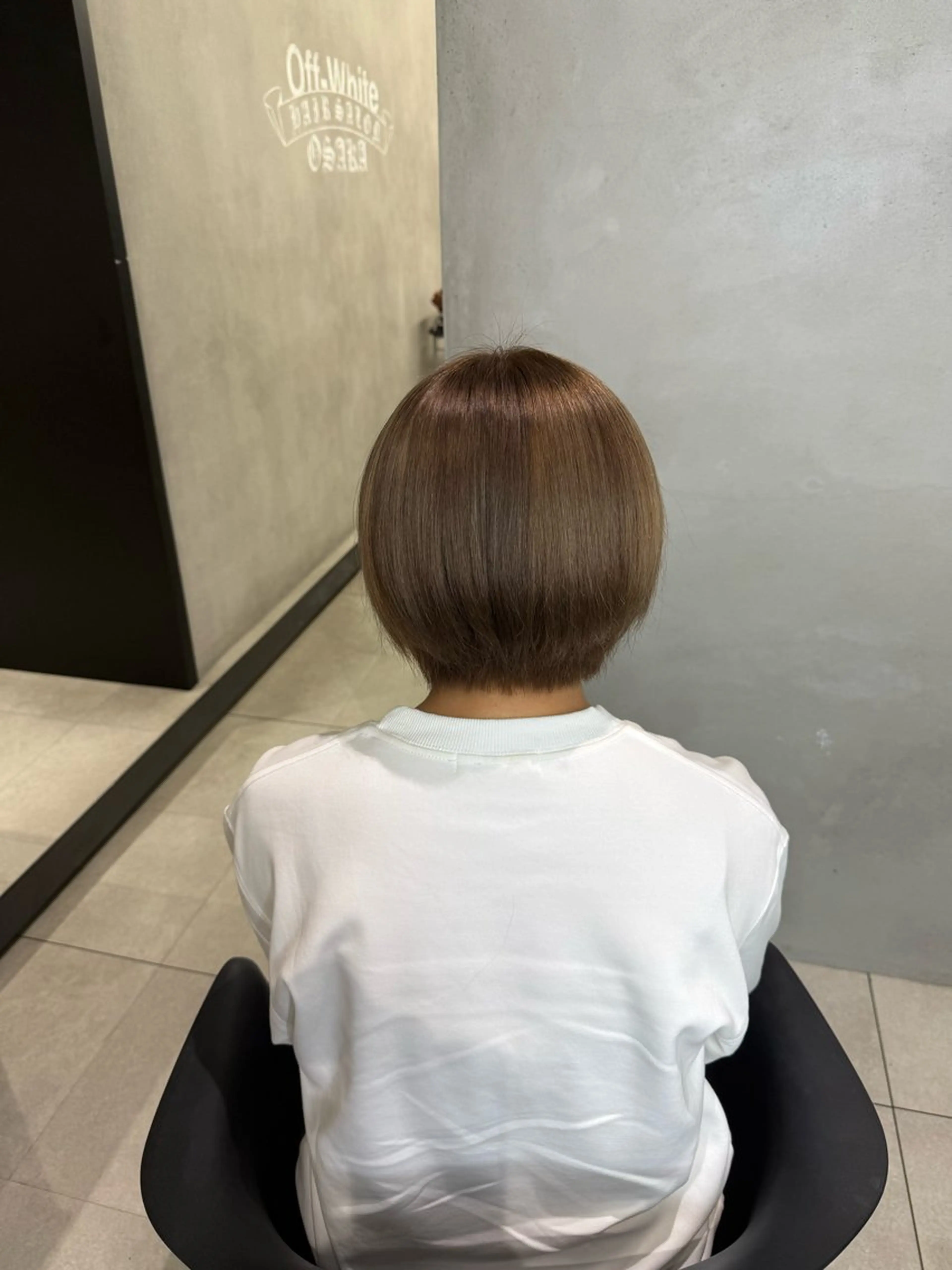 ヘアカラー 艶暖色/ベージュ SAKI💜のヘアスタイル