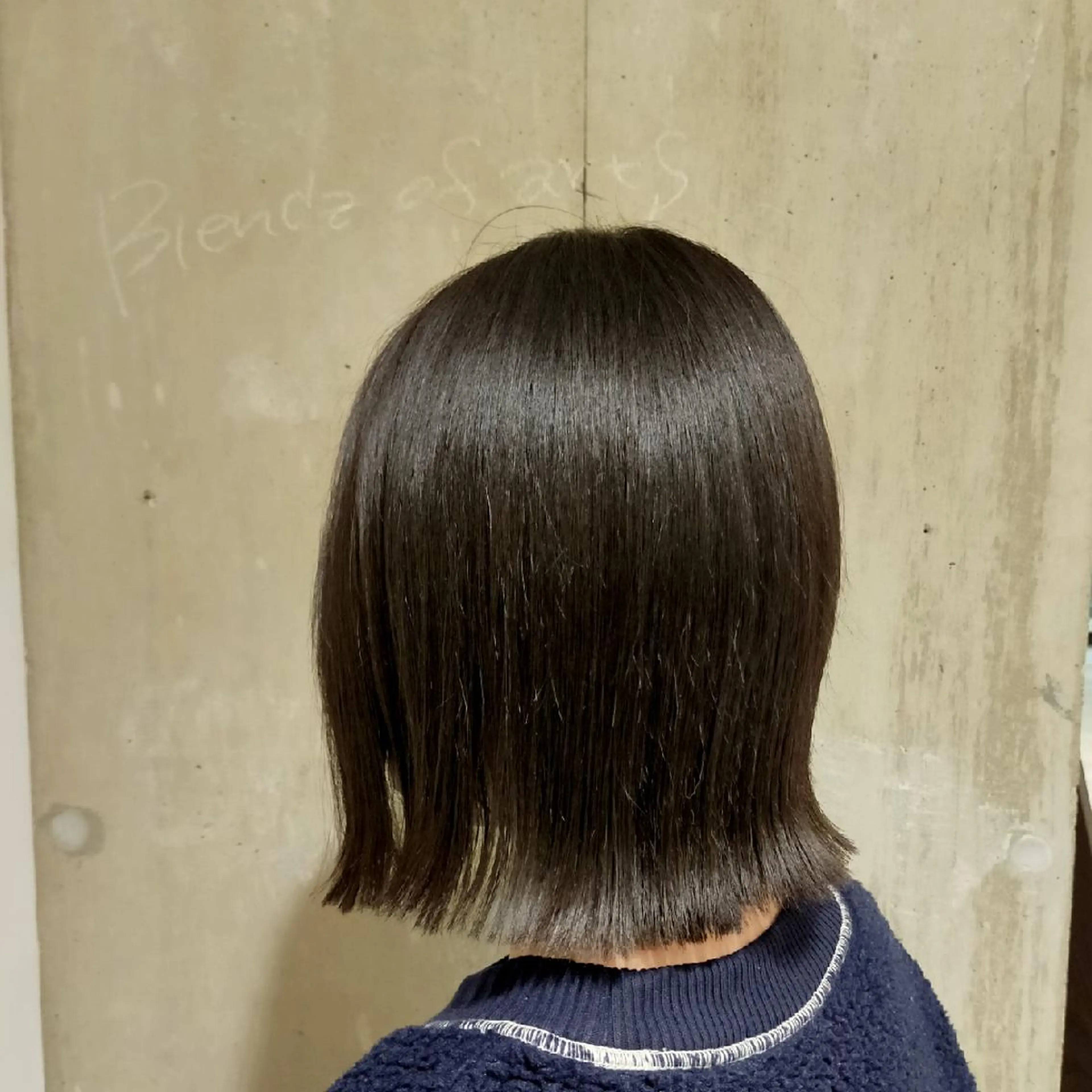 ミディアム 和佐 ももえのヘアスタイル