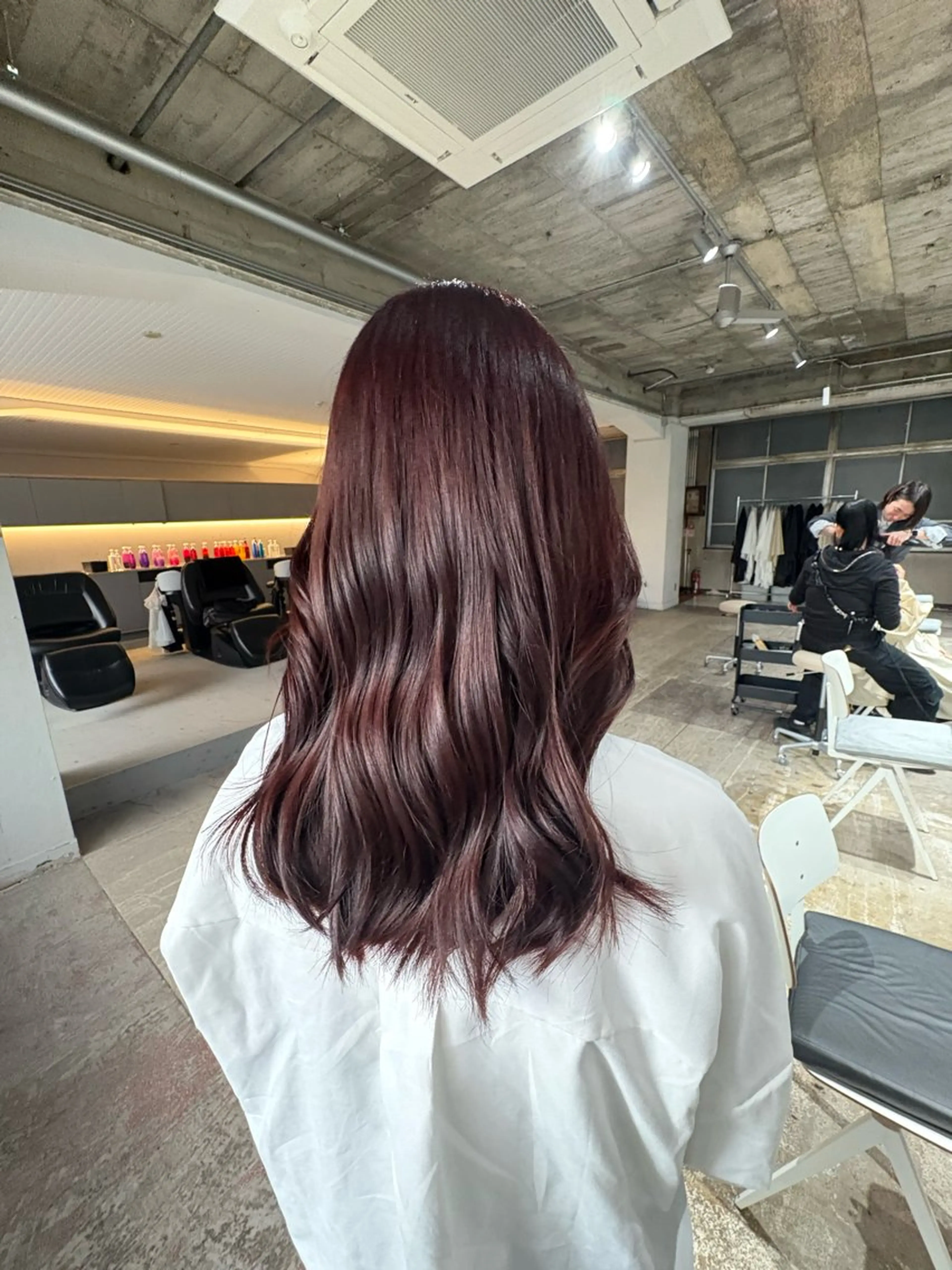 ミディアム ヘアカラー 玉置 七海のヘアスタイル